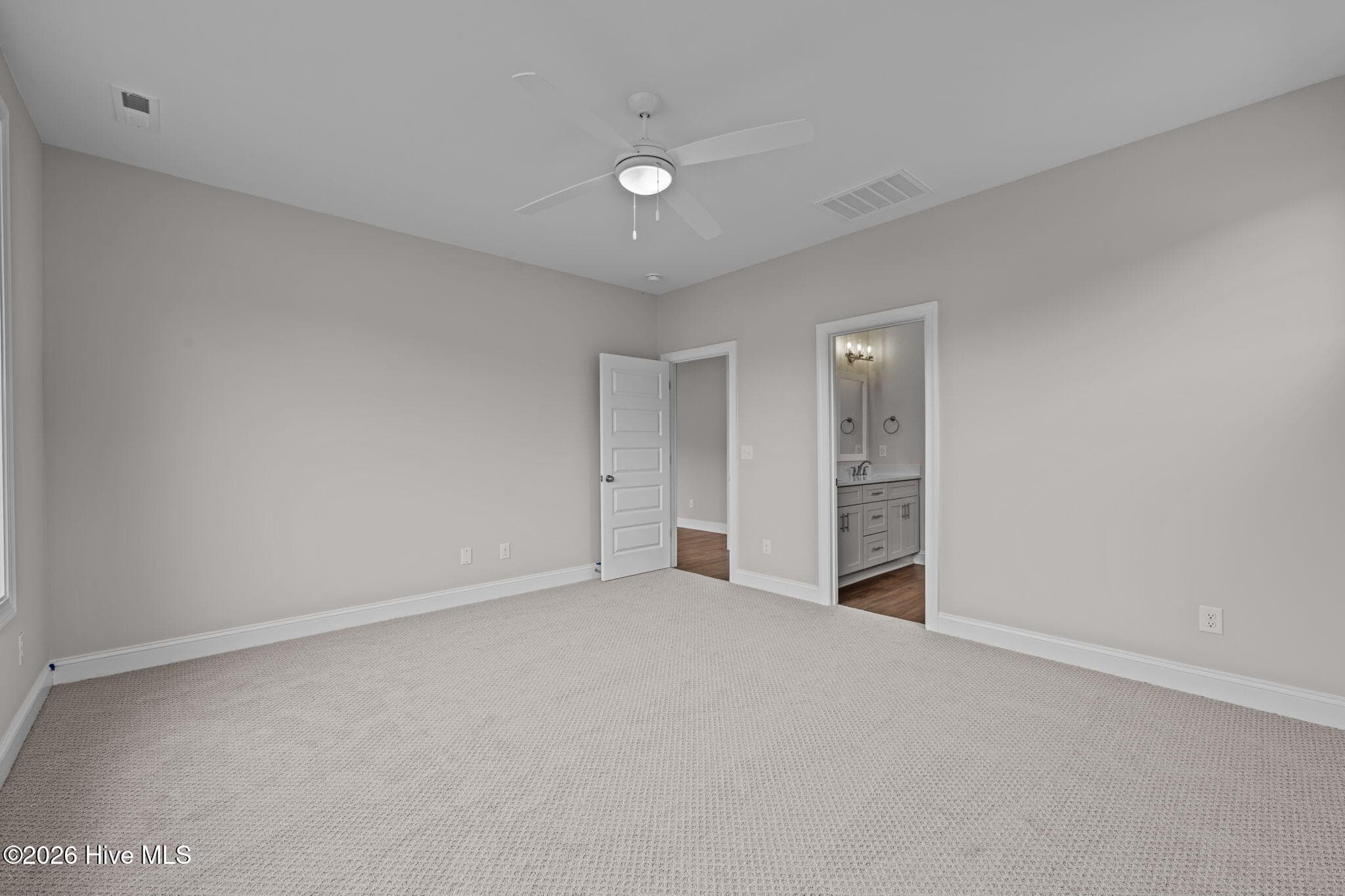 Single Family Residence at 1004 Exeter Place, New Bern, NC 28562, photo 31 of 44