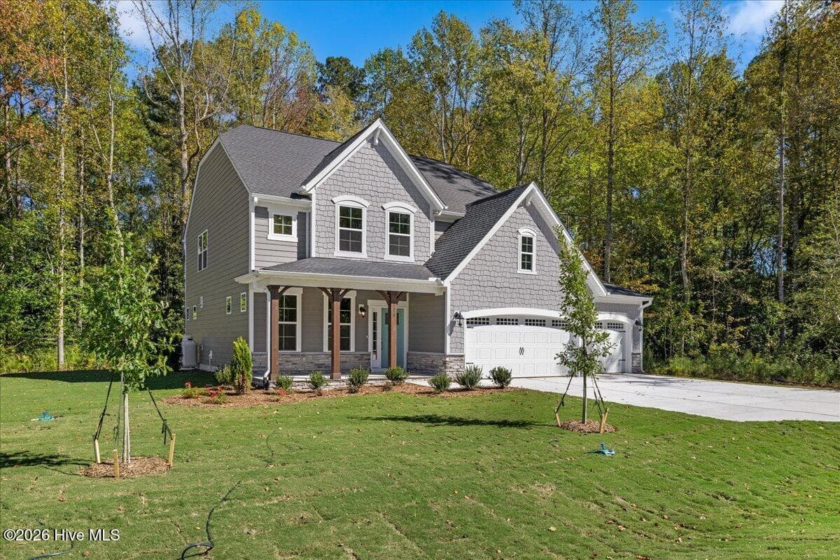 Single Family Residence at 370 Glade Drive, Aberdeen, NC 28315, photo 7 of 106