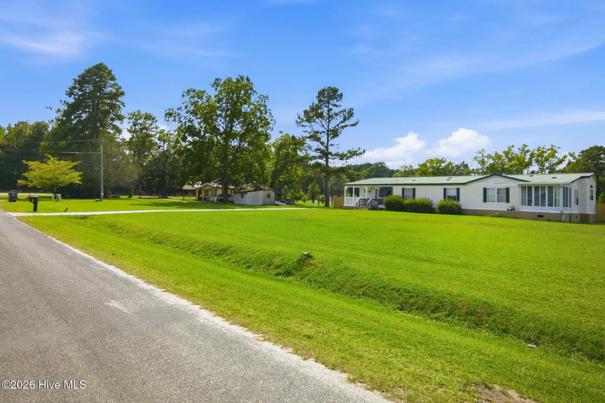 Manufactured Home at 51 Shaw Road, Riegelwood, NC 28456, photo 46 of 54
