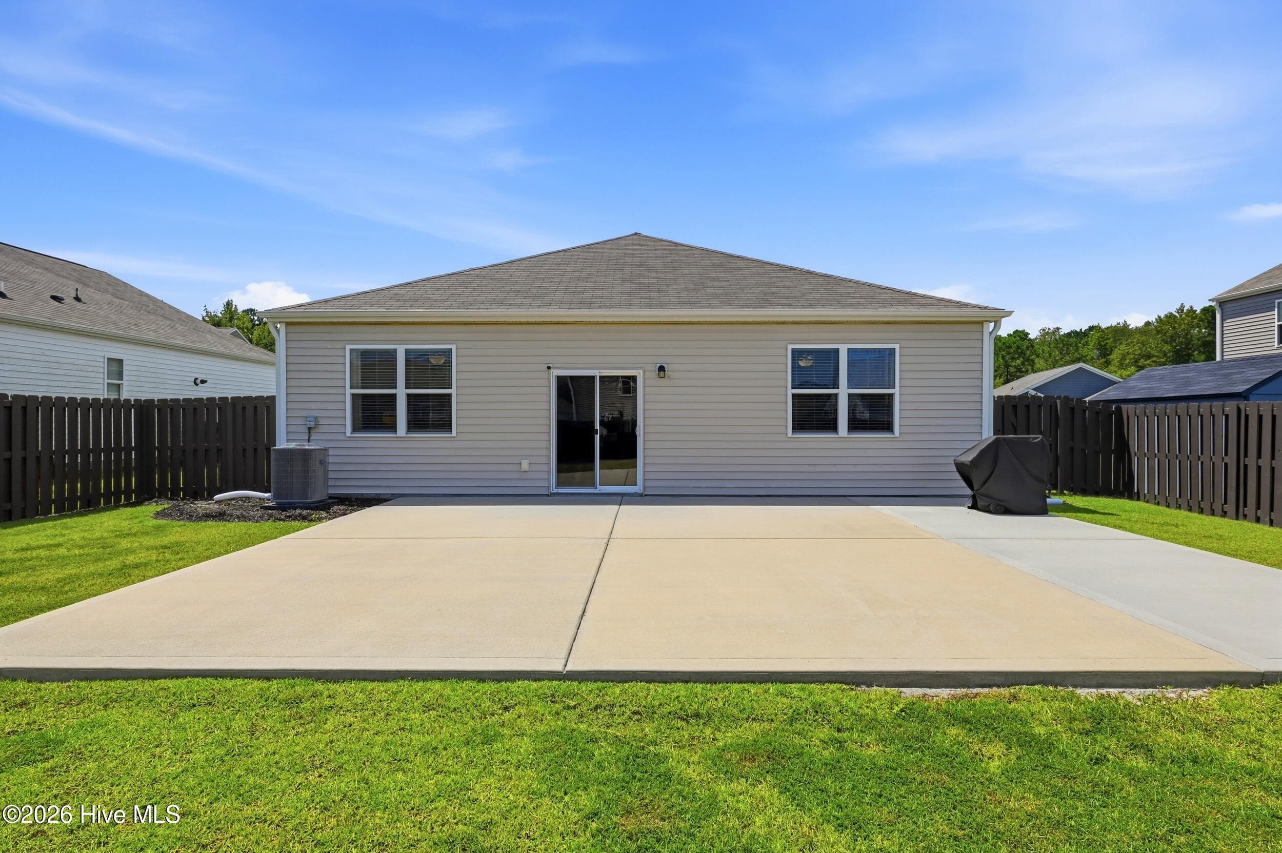 Single Family Residence at 9048 Saint George Road Lot 24, Wilmington, NC 28411, photo 23 of 34