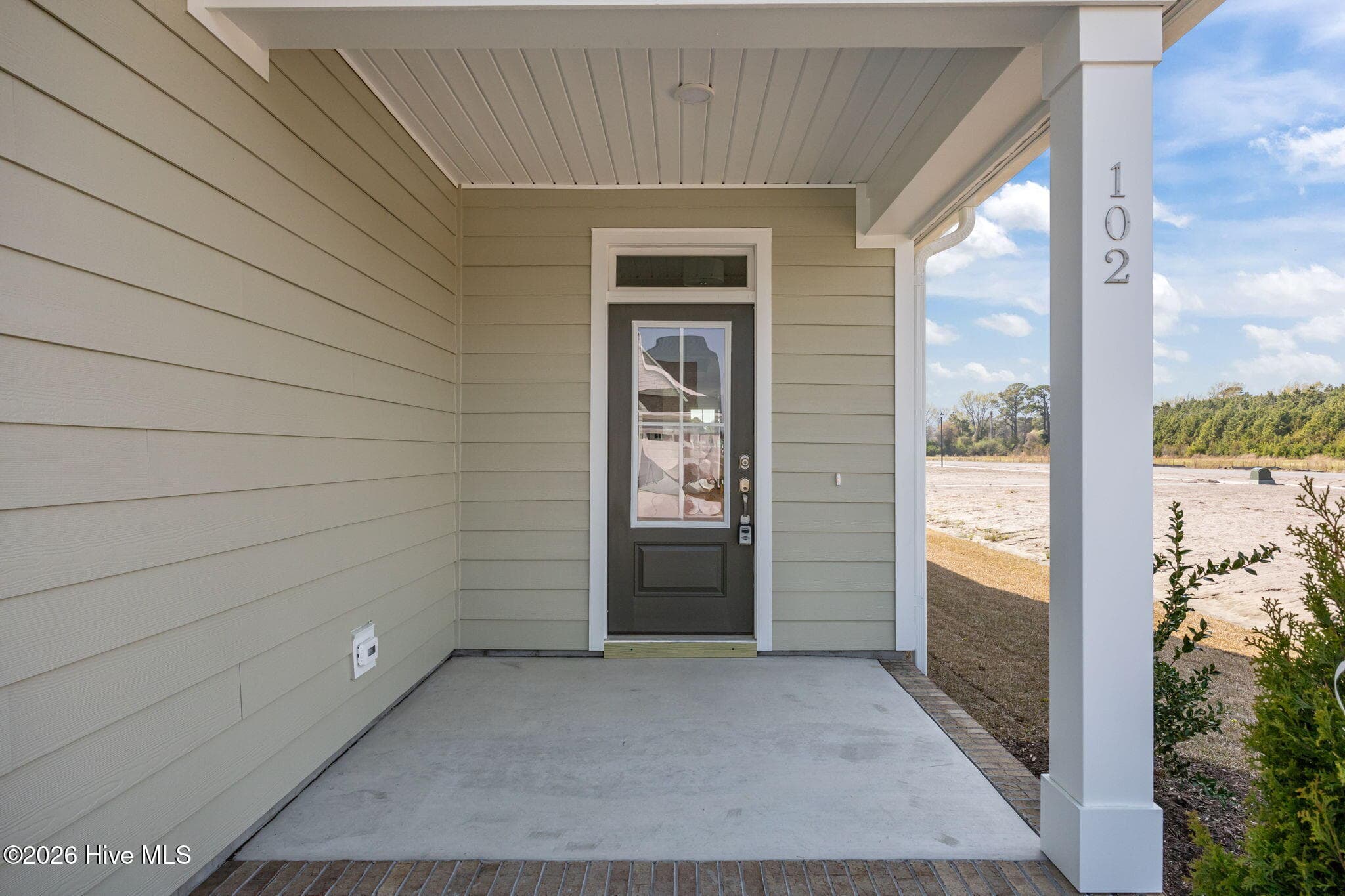 Single Family Residence at 102 Golden Finch Drive, Beaufort, NC 28516, photo 28 of 93