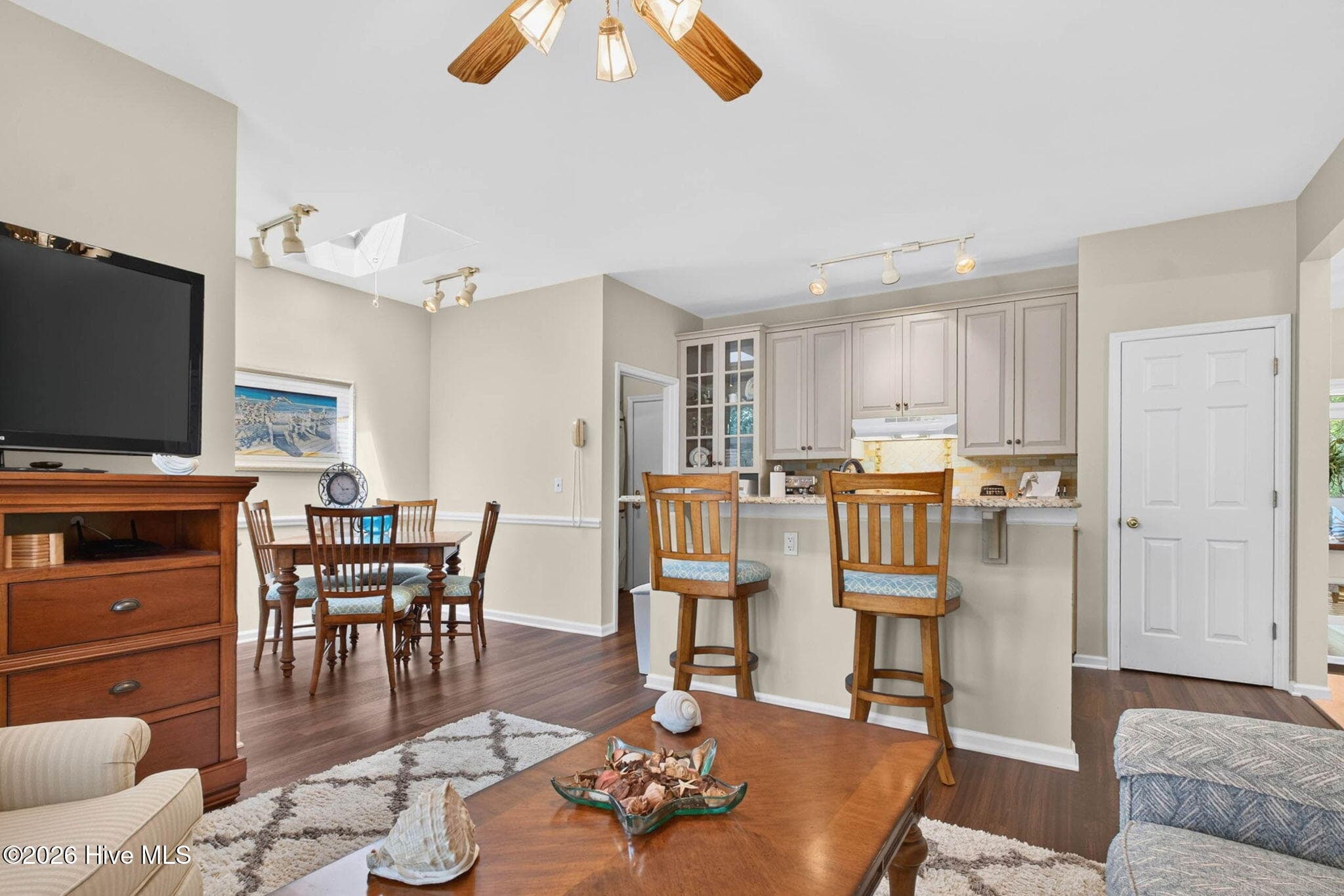 Townhouse at 105 Oceangreens Lane, Oak Island, NC 28465, photo 3 of 4