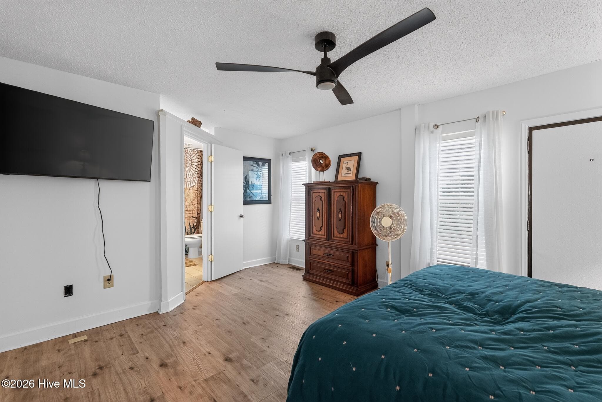 Manufactured Home at 1742 Hideaway Road SW, Ocean Isle Beach, NC 28469, photo 26 of 34