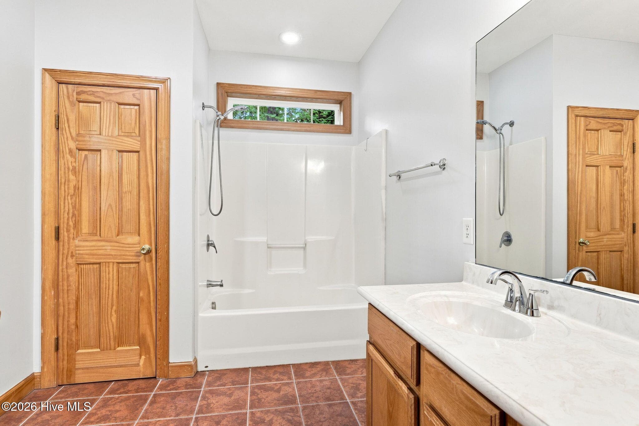 Master bath - 311 Winding Woods Way, Beaufort, NC 28516