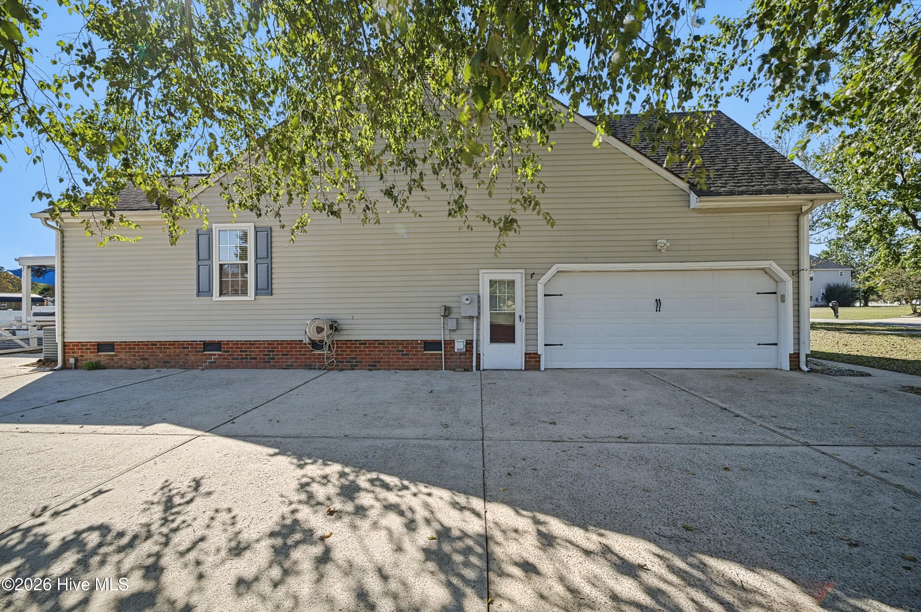 Single Family Residence at 106 Elizabeth Circle, Moyock, NC 27958, Moyock, photo 41 of 50