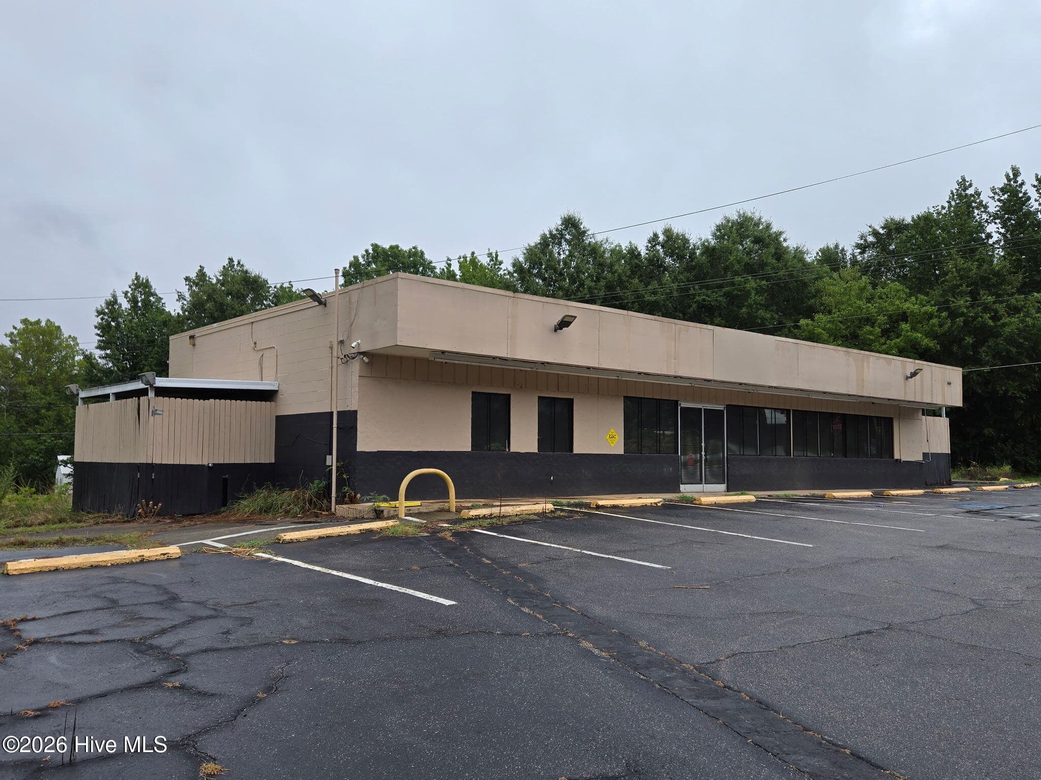 Business at 1522 W Wall Street, Wadesboro, NC 28170, photo 2 of 20