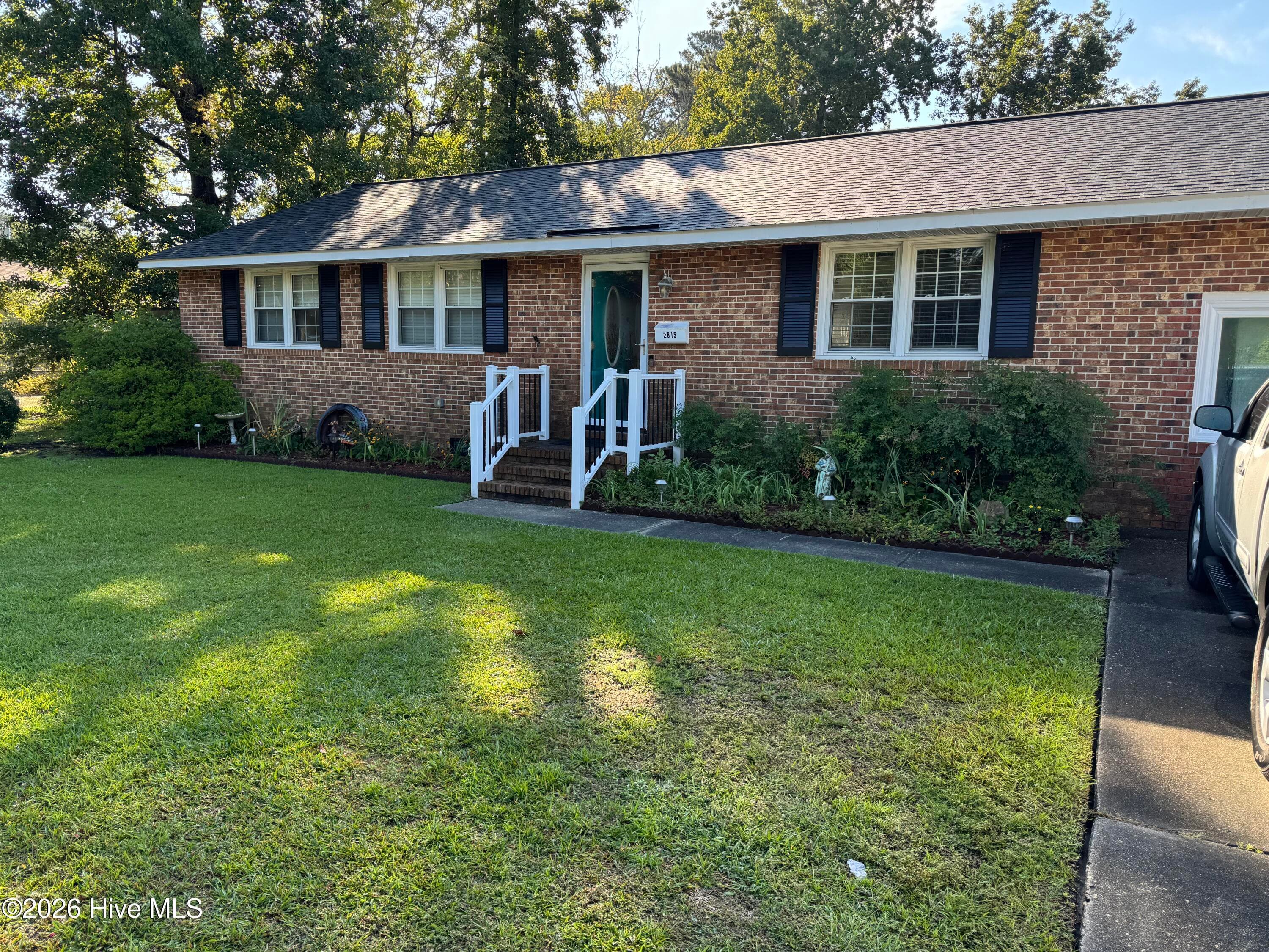 2815 Northwoods Drive, Jacksonville, NC 28540