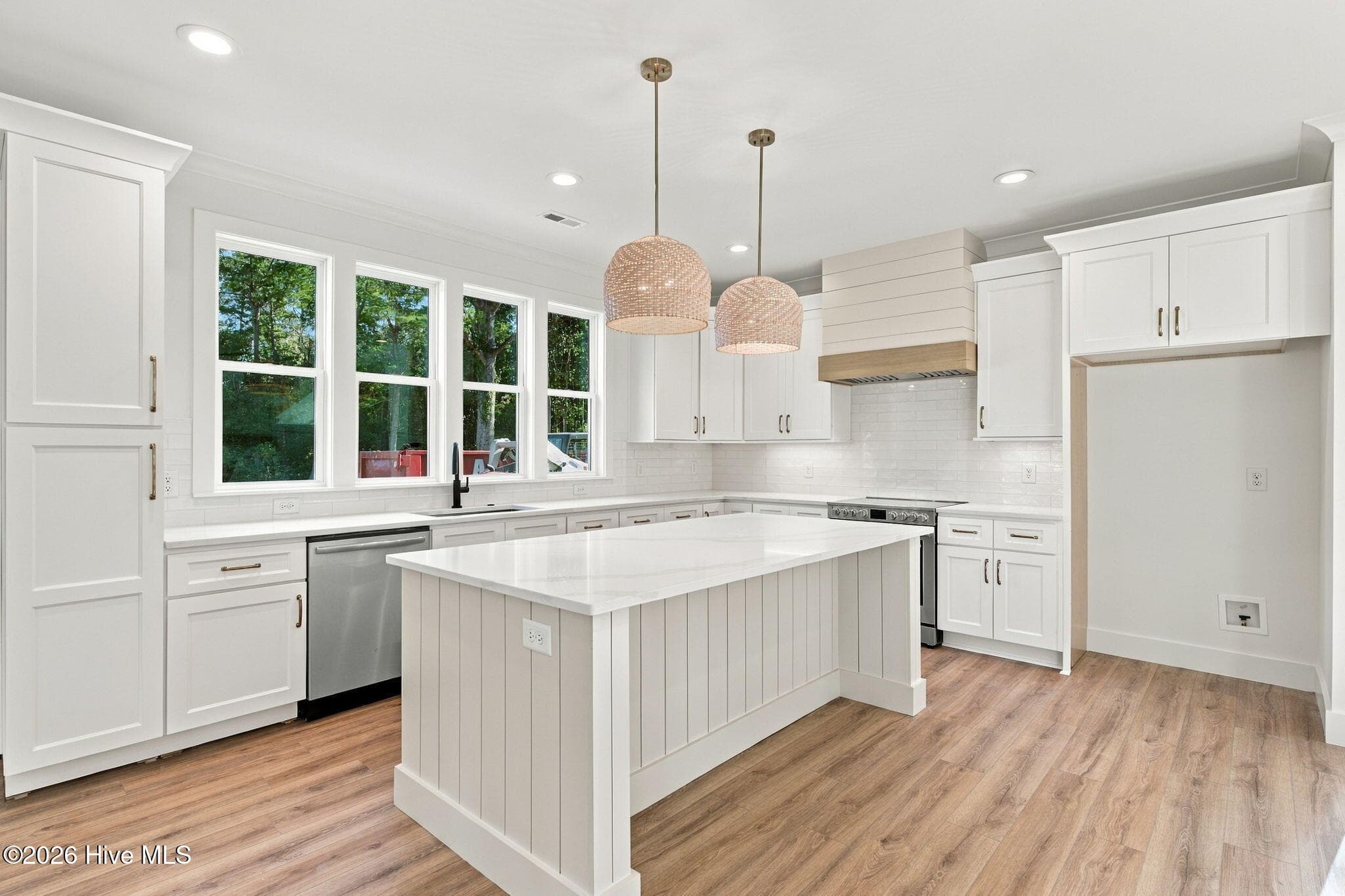 Single Family Residence at 1048 Montclair Drive, Wilmington, NC 28403, photo 31 of 95