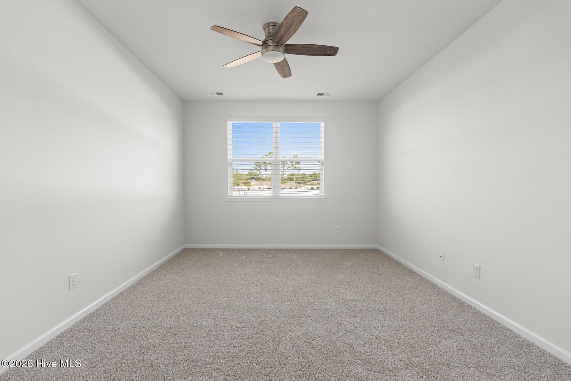 Single Family Residence at 1001 Burled Oak Ridge Loop SE, Bolivia, NC 28422, photo 14 of 34