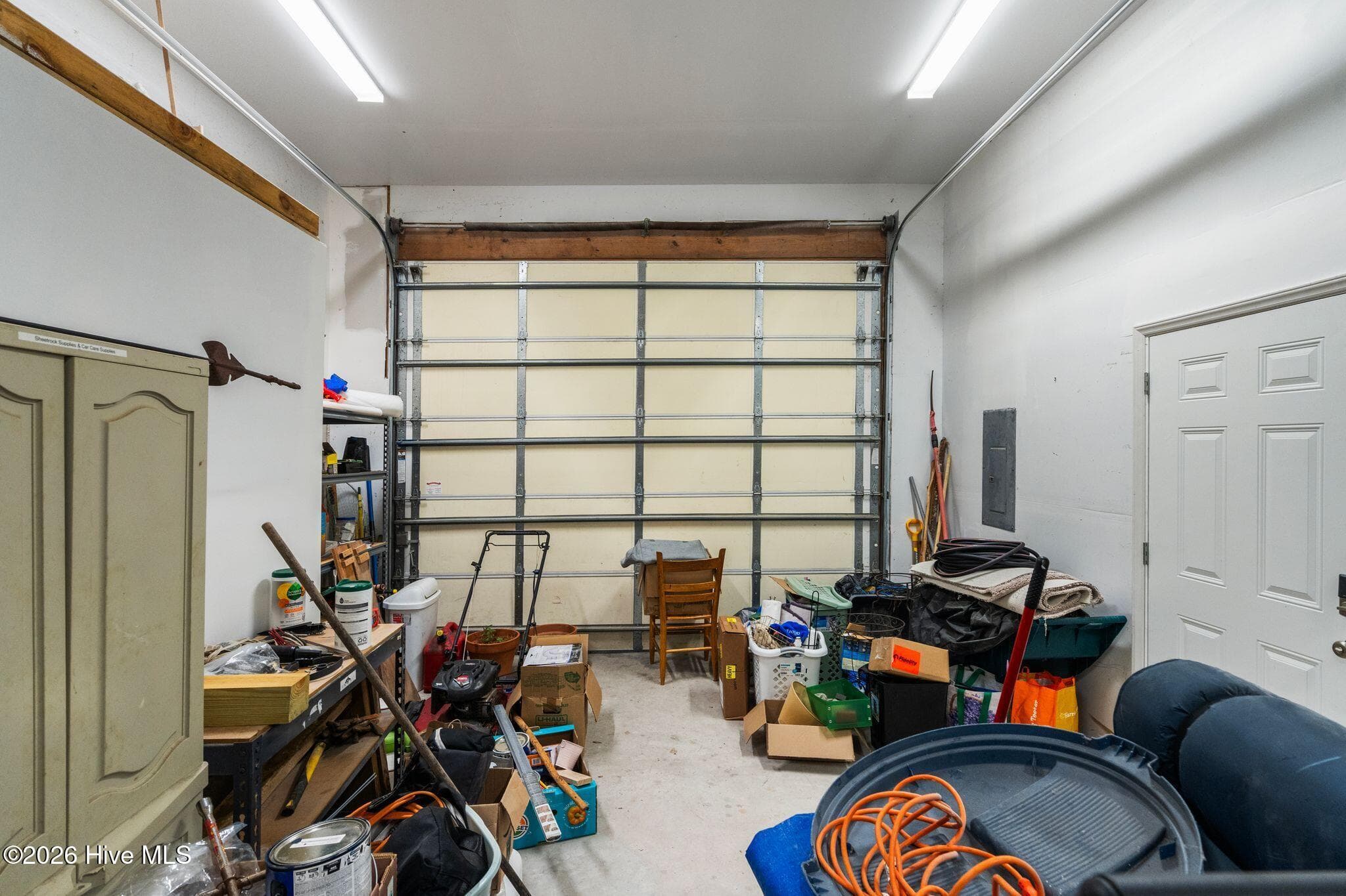 APARTMENT - Garage with Roll-Up Door - 113 Willetts Drive, Boiling Spring Lakes, NC 28461
