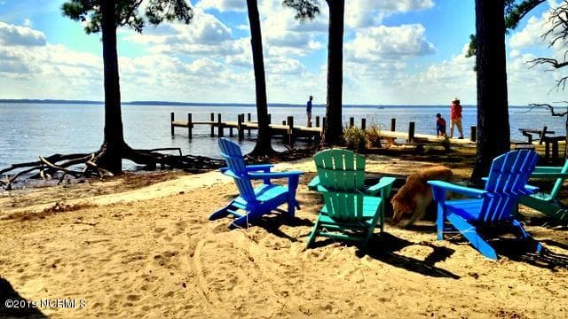 Riverfront Beach and Firepit - 220 230 Golden Fern Lane, Minnesott Beach, NC 28510
