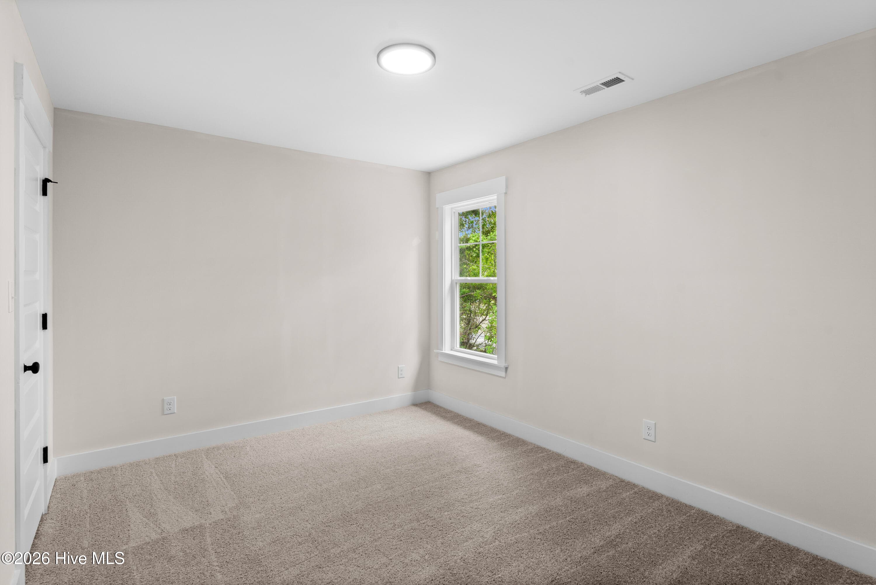 Single Family Residence at 400 Stone Hawk Lane, New Bern, NC 28560, photo 14 of 110