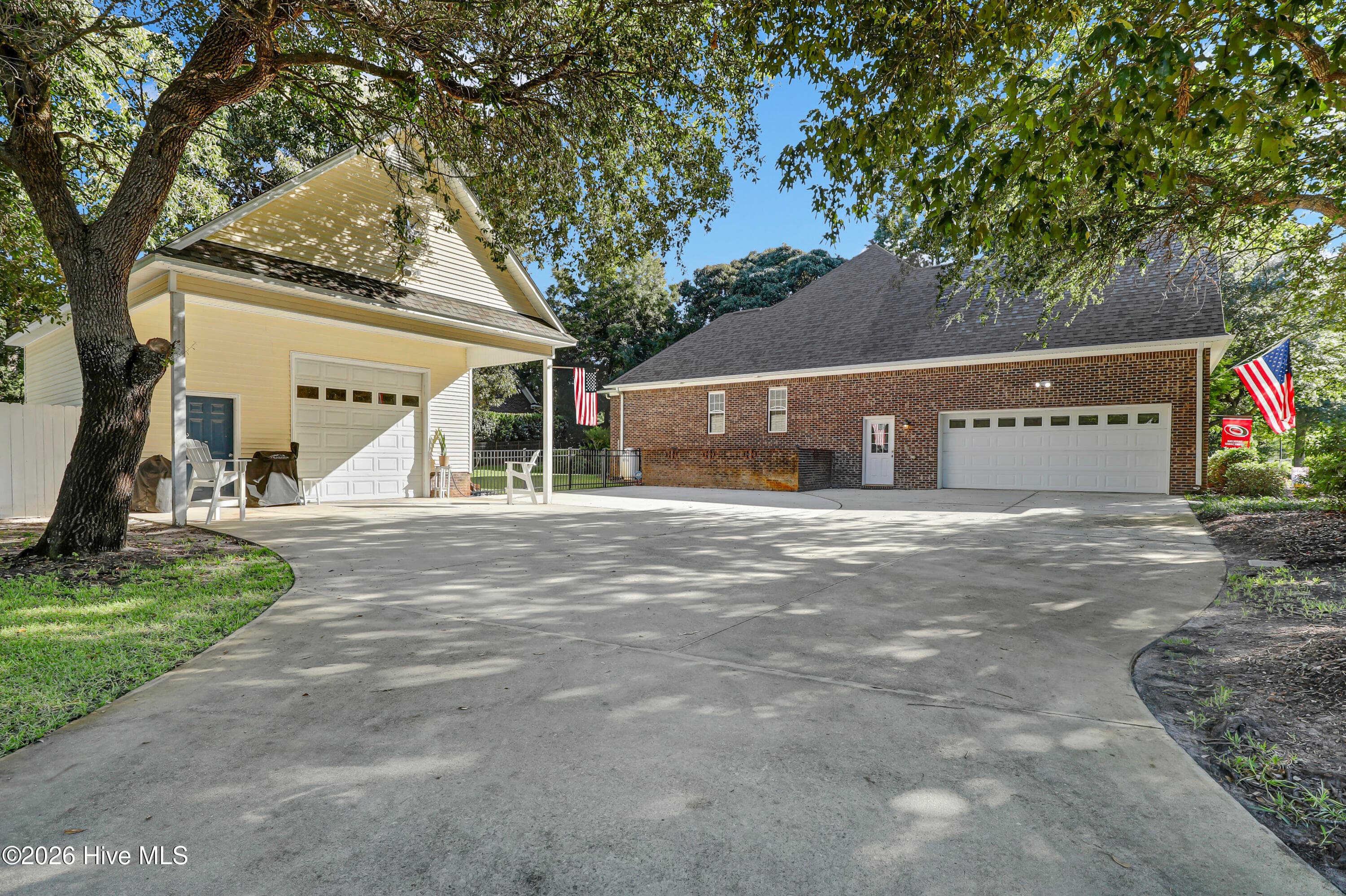 Single Family Residence at 302 Pecan Court, Hampstead, NC 28443, photo 44 of 46