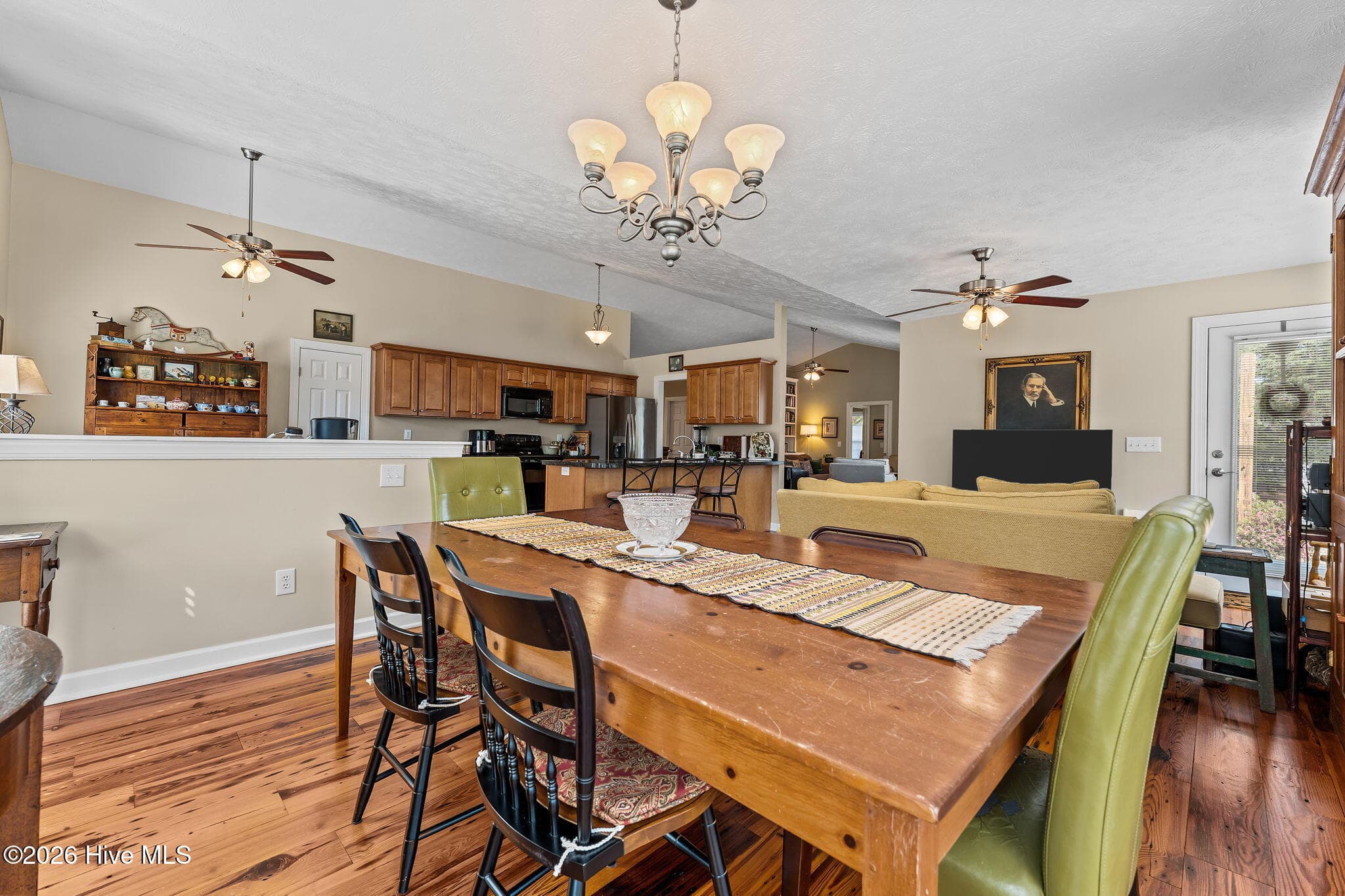 Single Family Residence at 5 Vineyard Place, Foxfire Vlg, NC 27281, photo 10 of 45