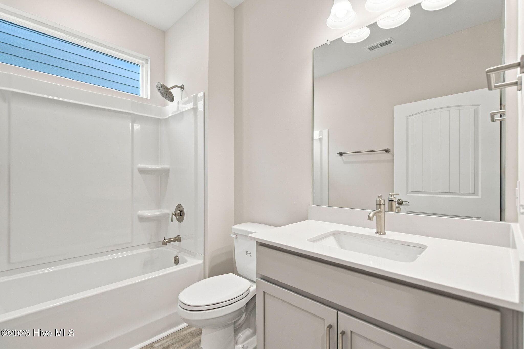Single Family Residence at 5016 Freshbrook Way, Leland, NC 28451, photo 17 of 27