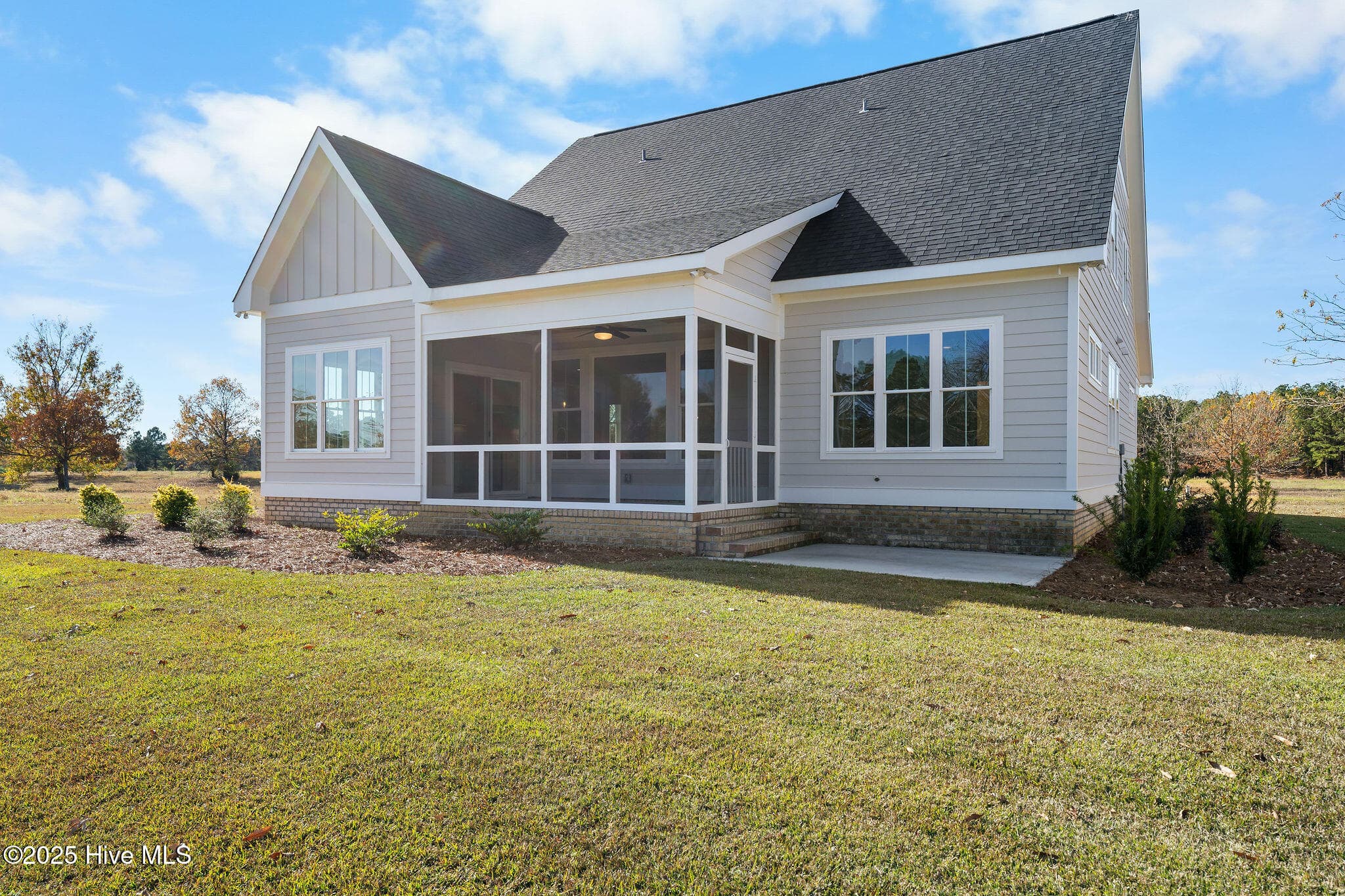 Single Family Residence at 141 Sycamore Lakes Drive, Wallace, NC 28466, photo 20 of 101