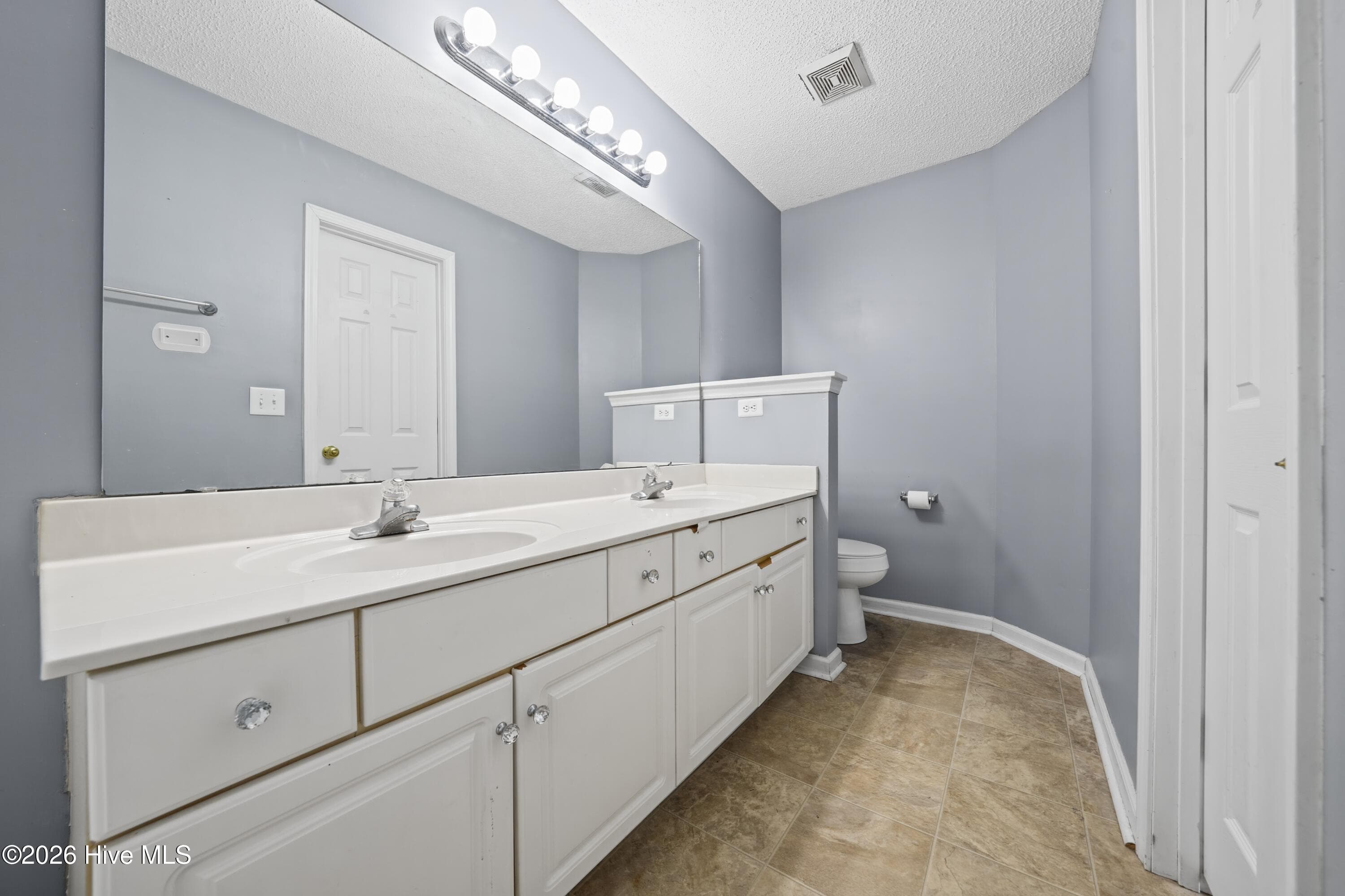 Single Family Residence at 2219 Sapling Circle, Wilmington, NC 28411, photo 19 of 45