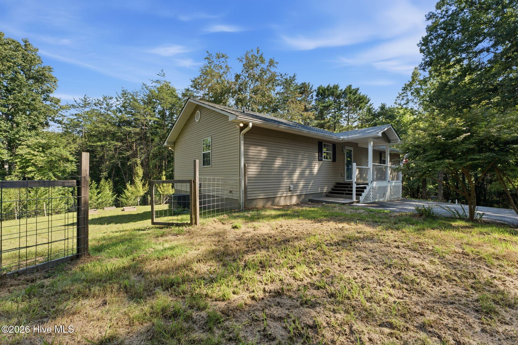 Single Family Residence at 5111 Summer Wood Lane, Young Harris, GA 30582, photo 10 of 45
