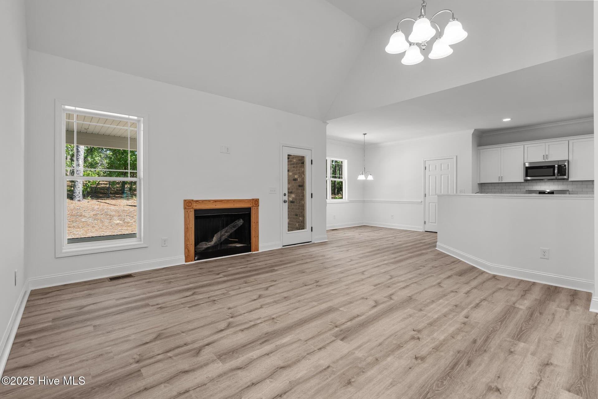Family room - 225 Lakeway Drive, West End, NC 27376