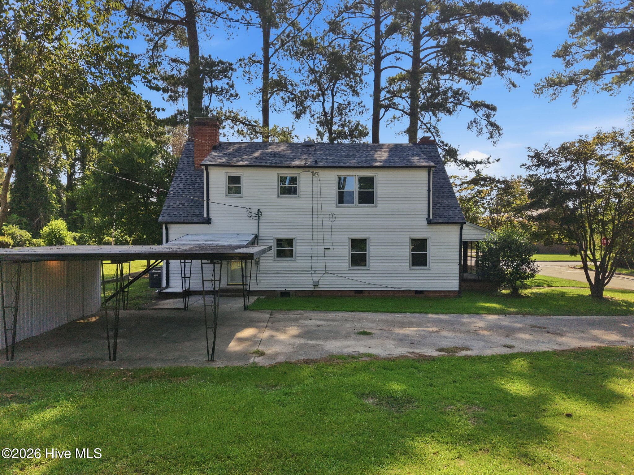 Single Family Residence at 900 Nelson Street, Kinston, NC 28501, photo 40 of 50