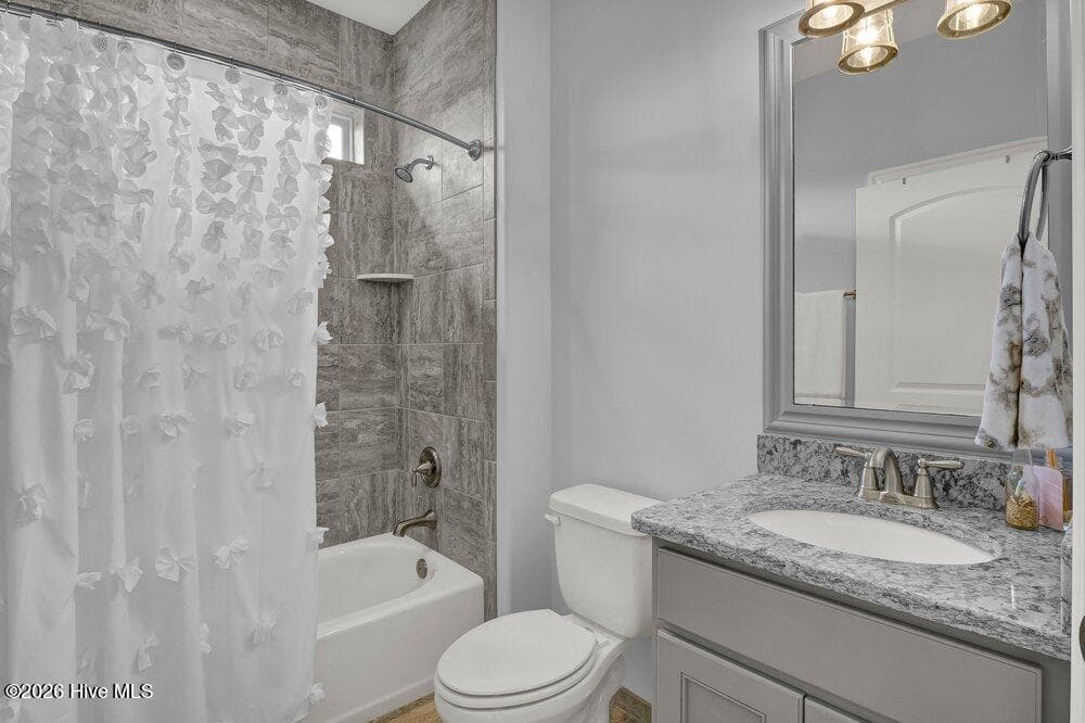 Single Family Residence at 3612 Excelsior Lane, Castle Hayne, NC 28429, photo 5 of 8