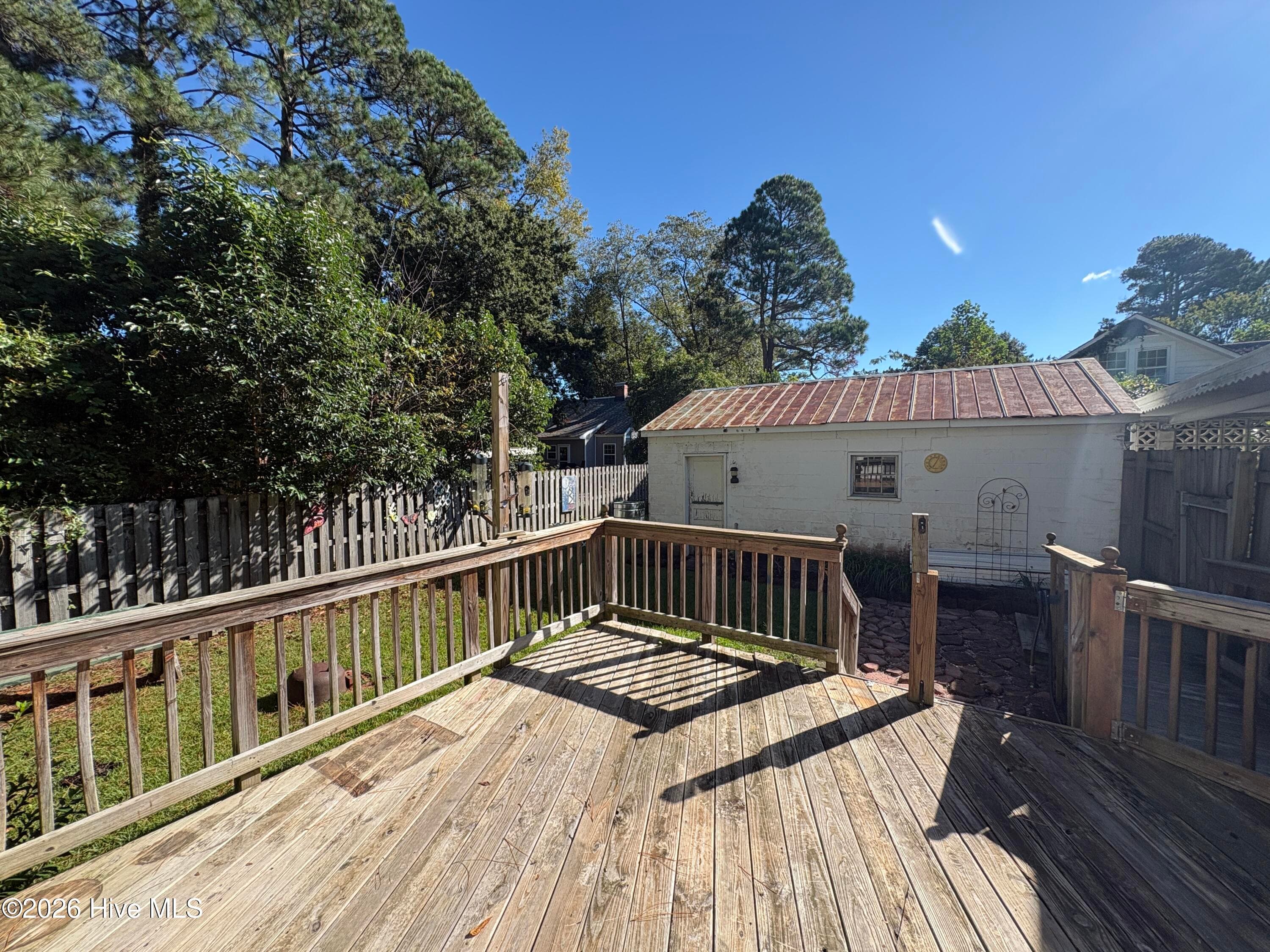Single Family Residence at 1404 Mcarthur Avenue, New Bern, NC 28560, photo 16 of 19