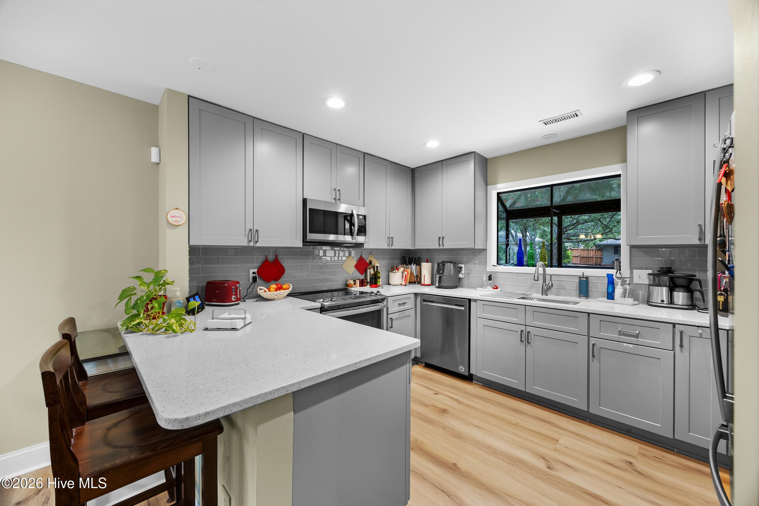Single Family Residence at 1304 Two Mile Circle E, Wilmington, NC 28405, photo 15 of 53