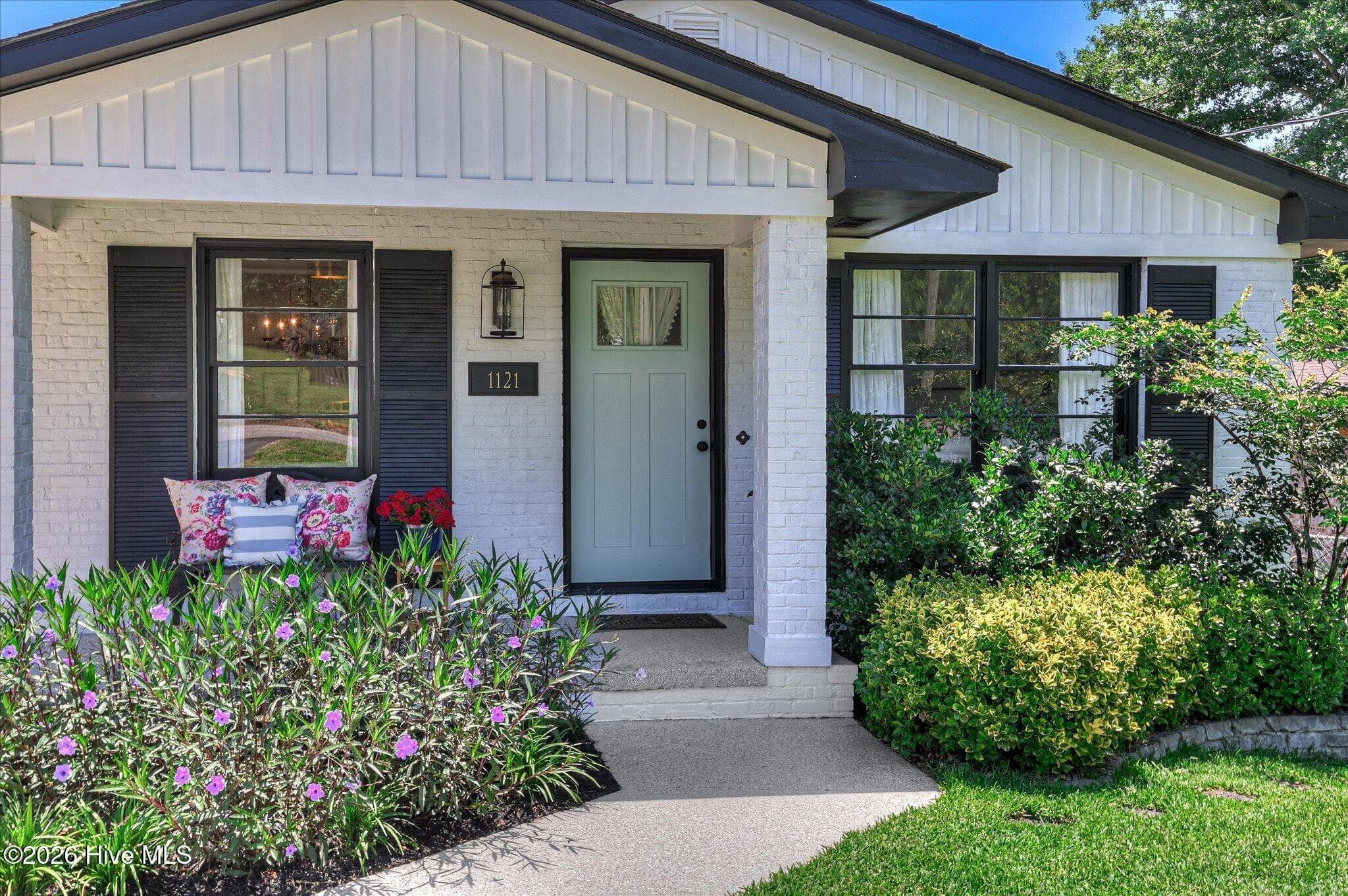 Single Family Residence at 1121 Ridgecrest Avenue, North Augusta, SC 29841, photo 5 of 42