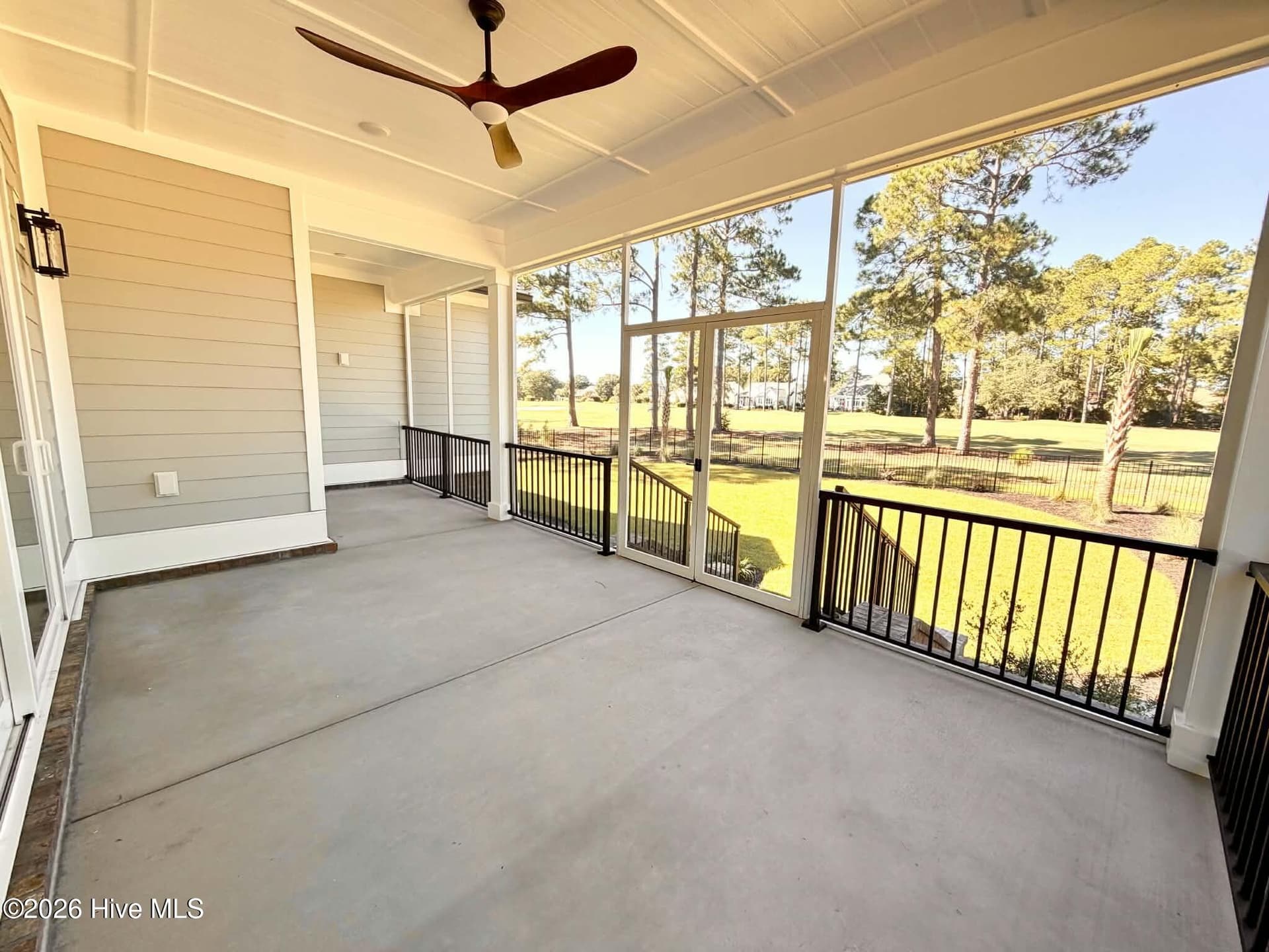Screen porch. - 550 Glenburnie Street NW, Calabash, NC 28467