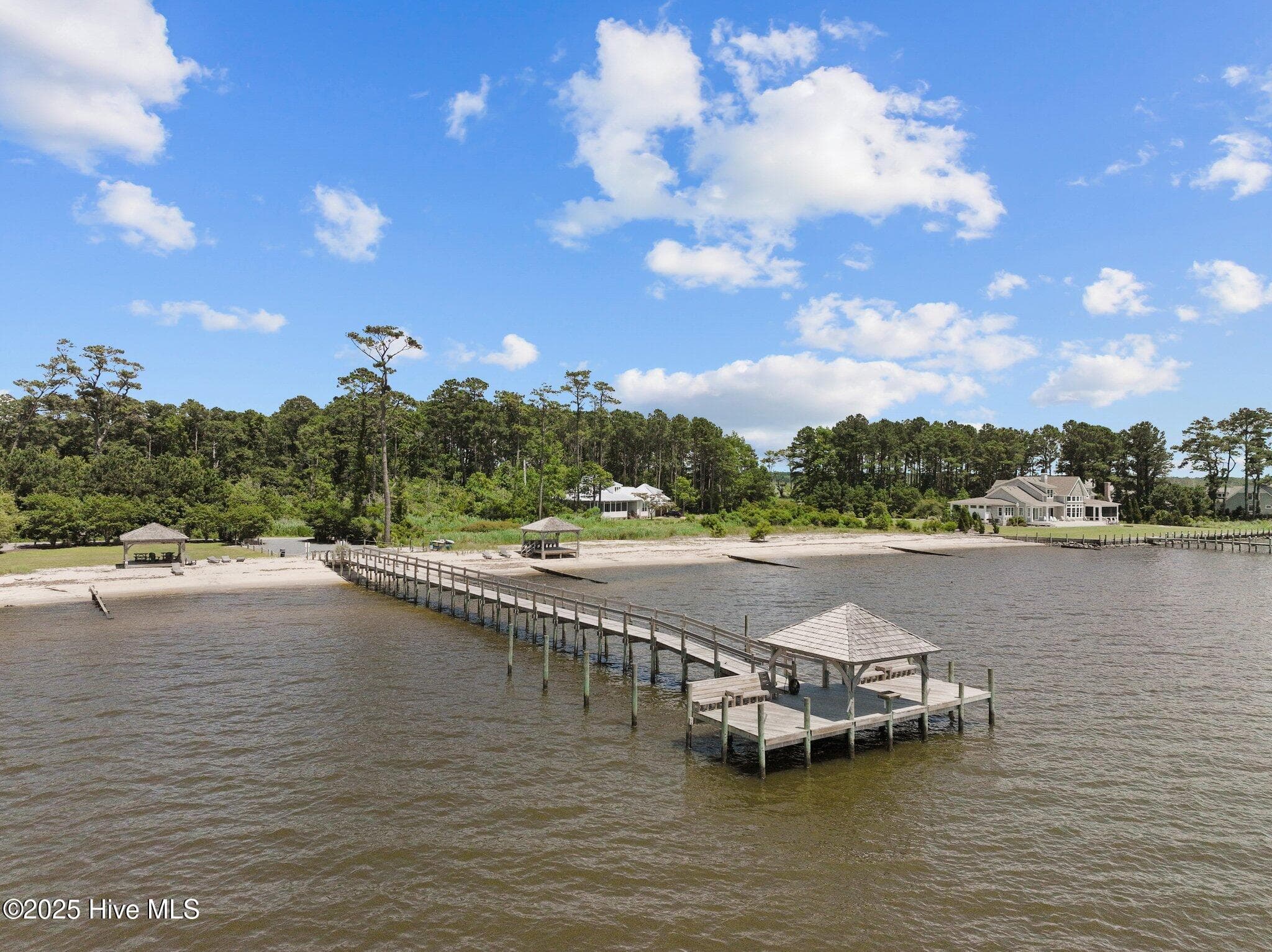 Community Soundfront Pier - 101 135 Captains Way, Powells Point, NC 27966