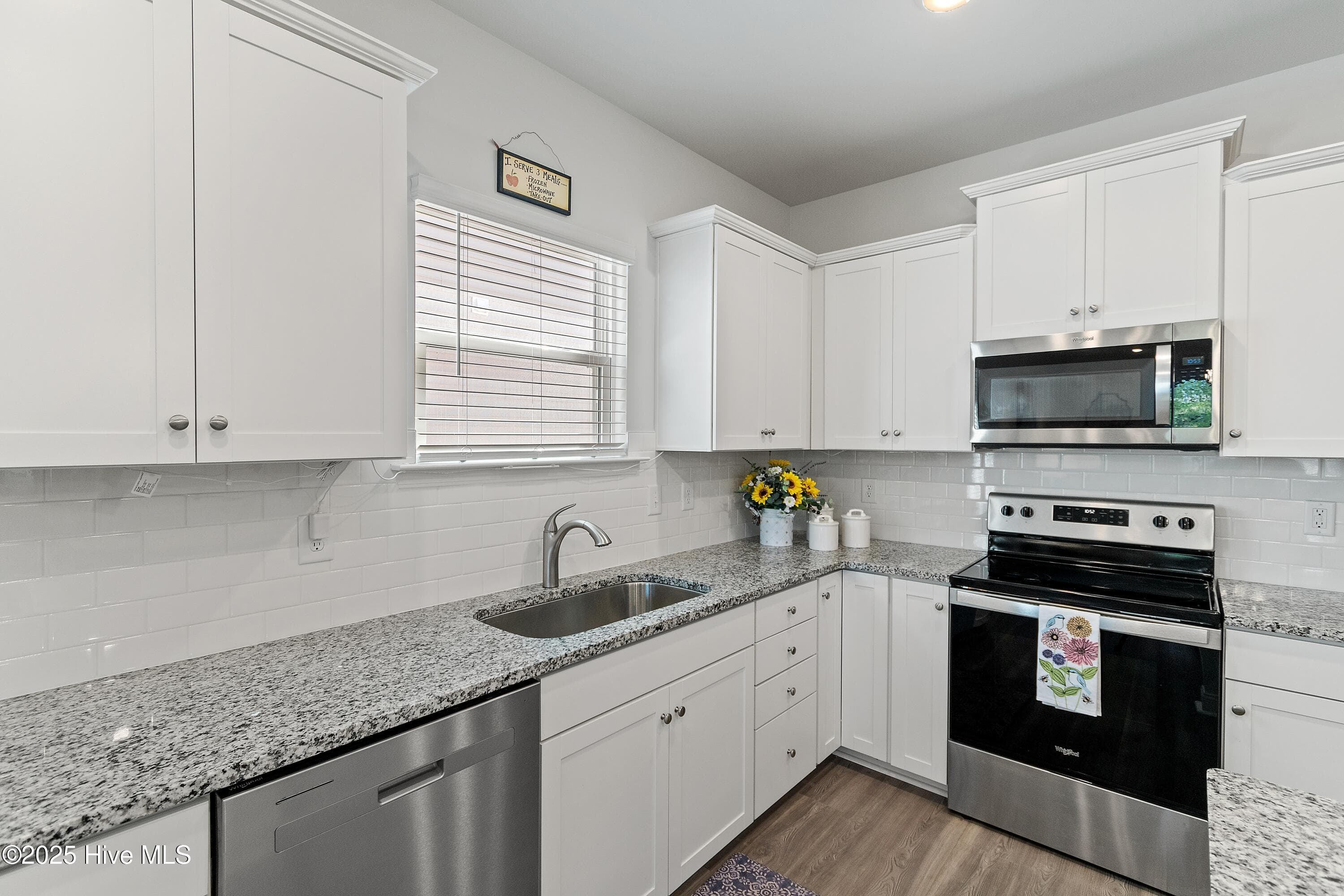 Single Family Residence at 225 Eagle Claw Drive, Calabash, NC 28467, photo 7 of 50