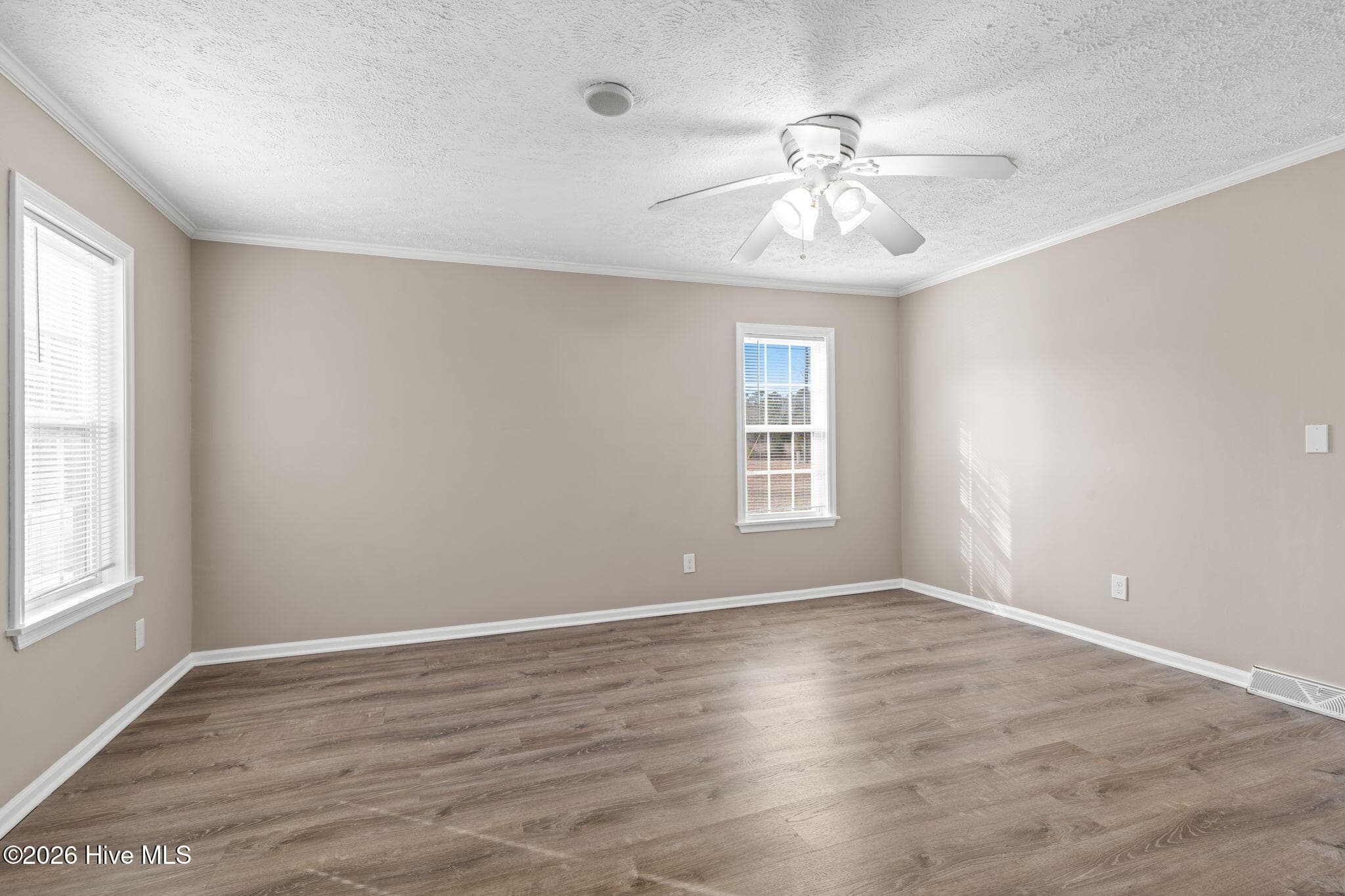 Manufactured Home at 286 Edgewater Drive SW, Shallotte, NC 28470, photo 52 of 56