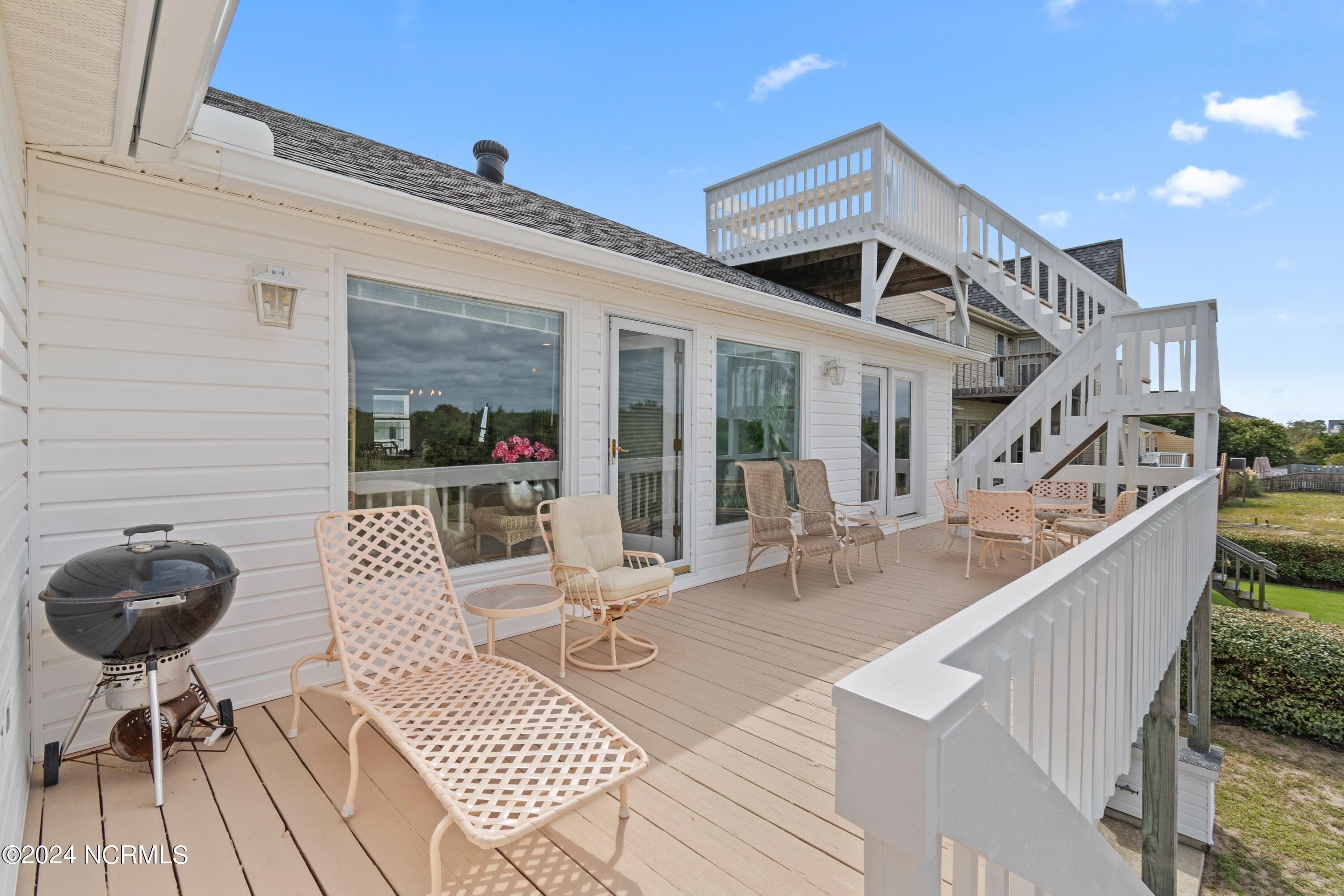Single Family Residence at 272 Brunswick Avenue W, Holden Beach, NC 28462, photo 33 of 45