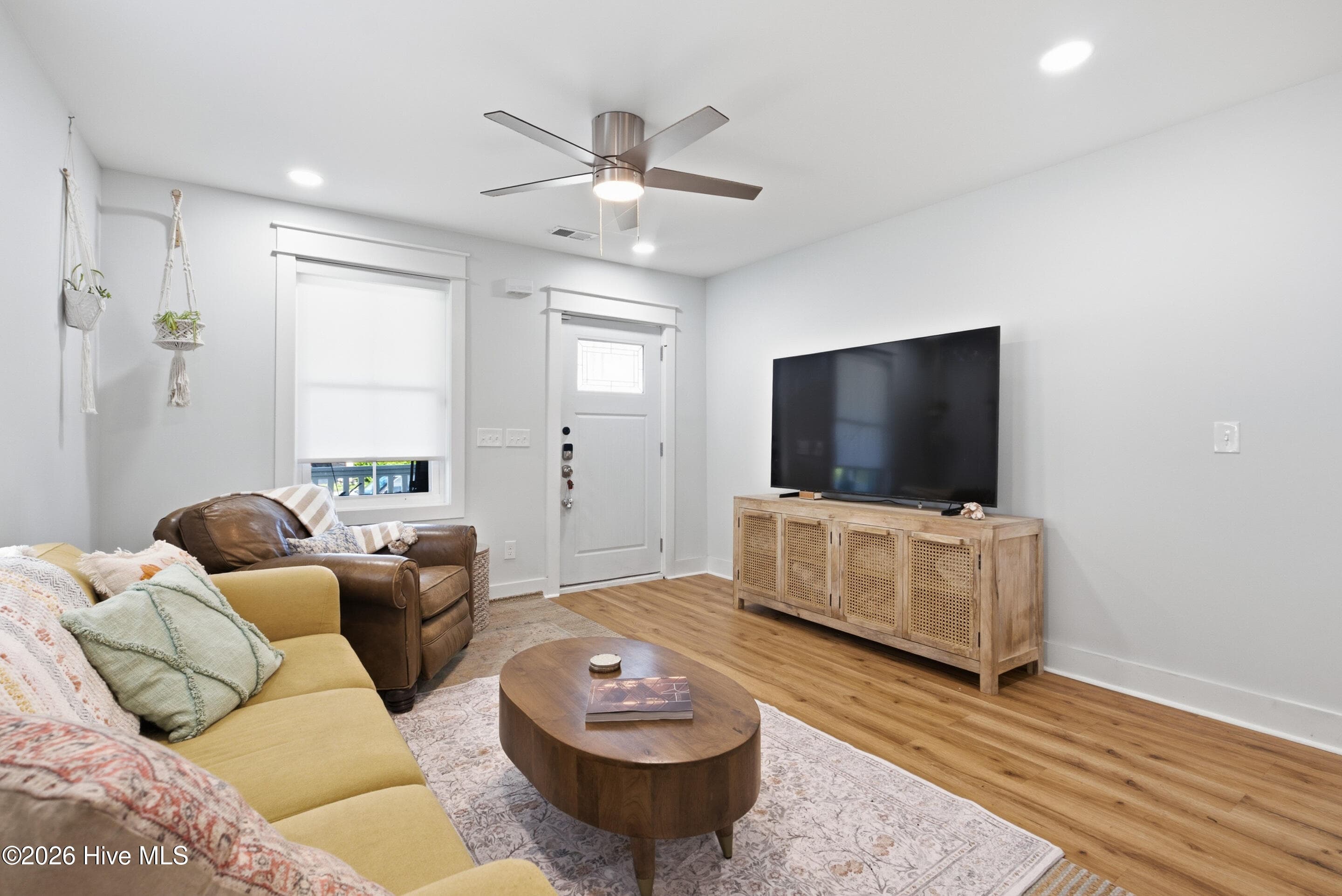 Single Family Residence at 312 S 14th Street, Wilmington, NC 28401, photo 10 of 39