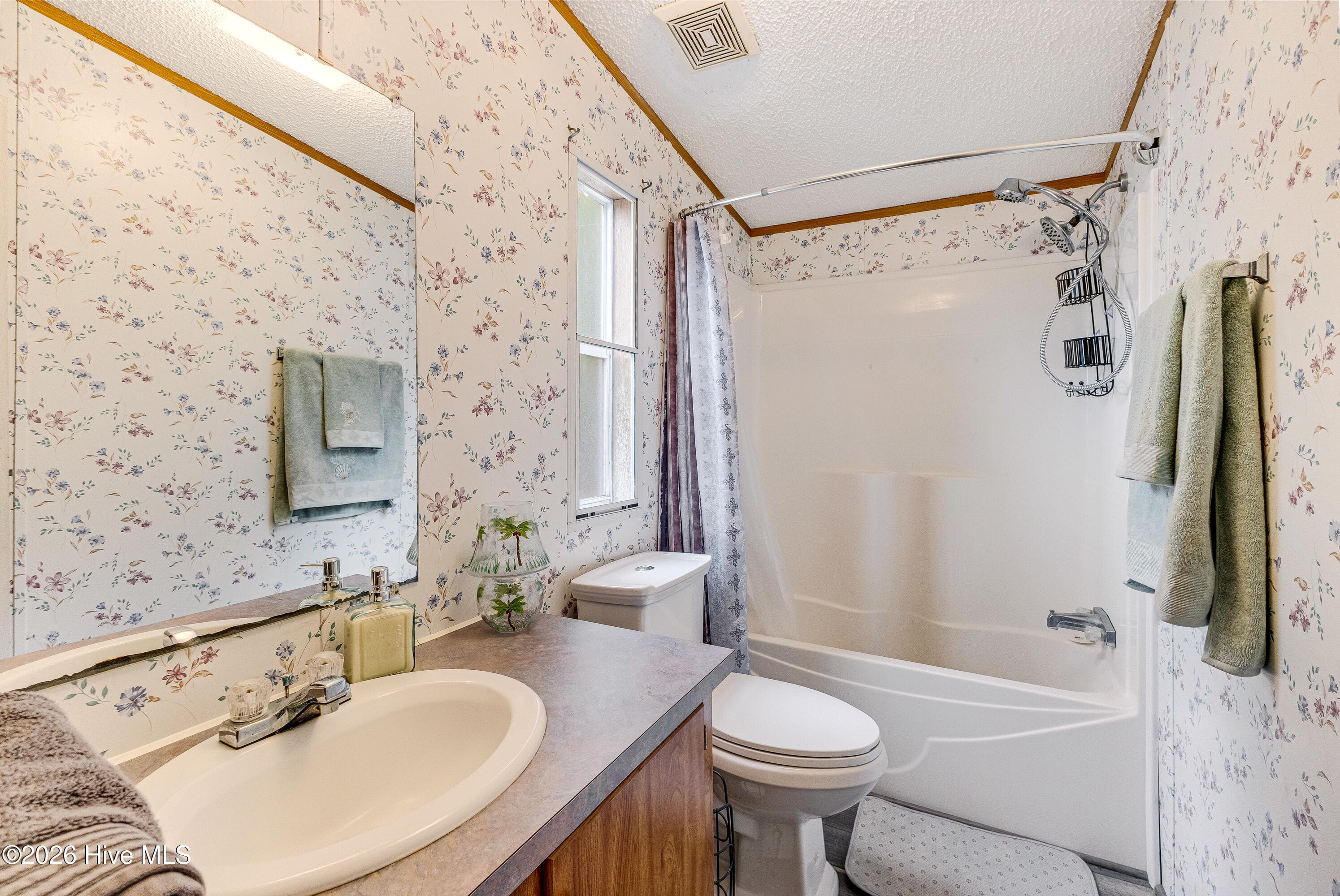 Manufactured Home at 2193 Helmsman Drive SW, Supply, NC 28462, photo 21 of 29