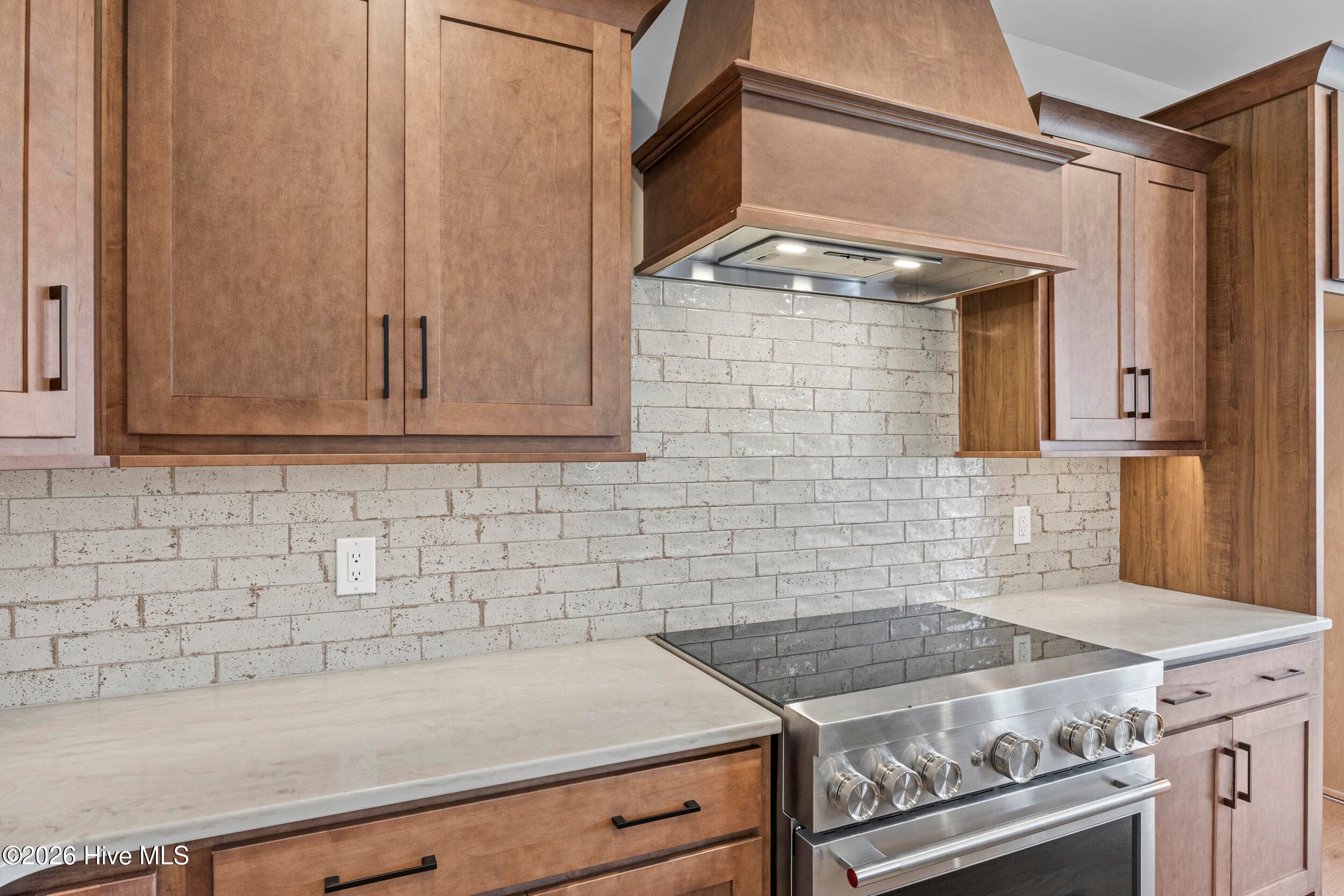 Kitchen with upgraded appliances - 117 Grand Harvest Court, Wilmington, NC 28411