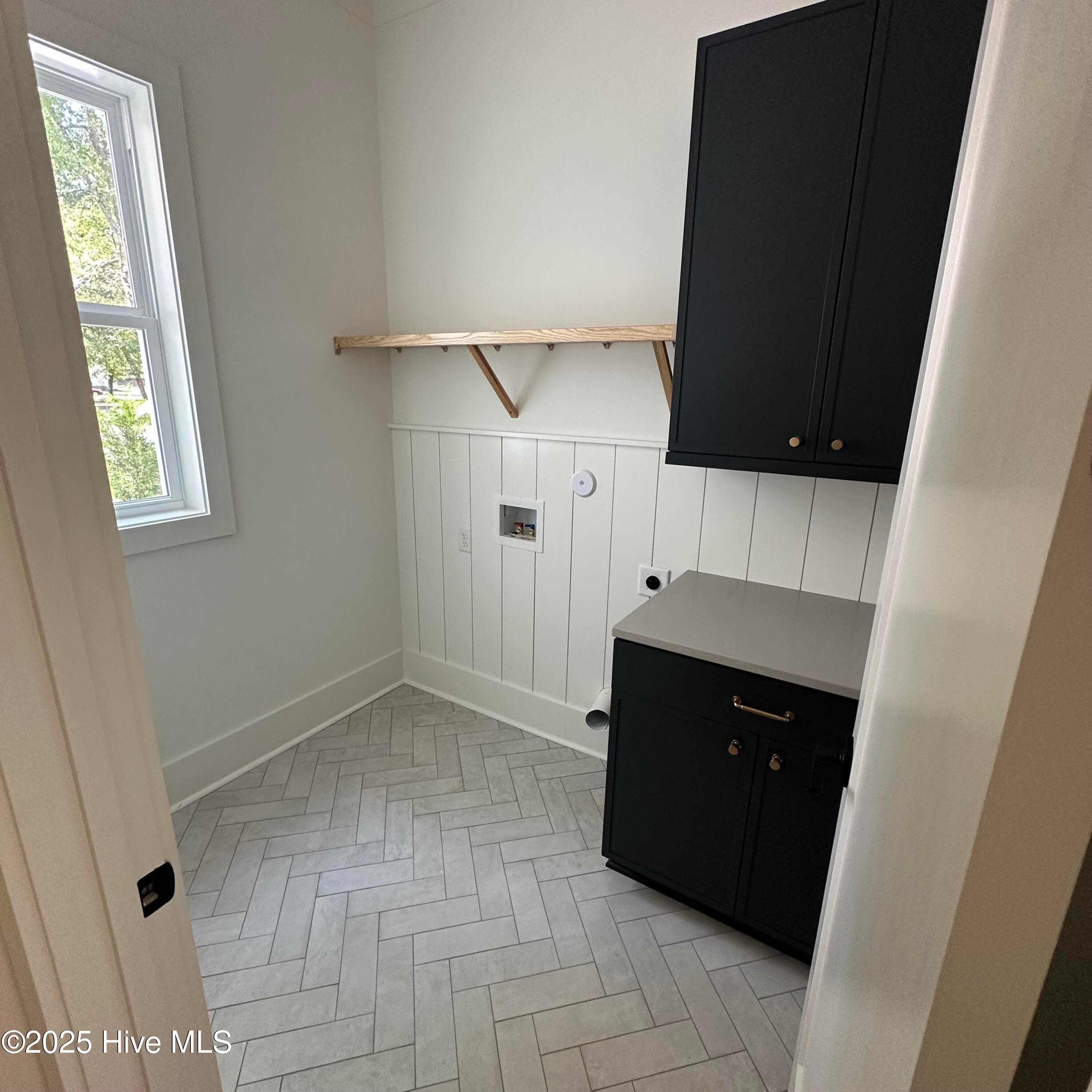 Single Family Residence at 305 Jenoa Drive, Castle Hayne, NC 28429, photo 11 of 136