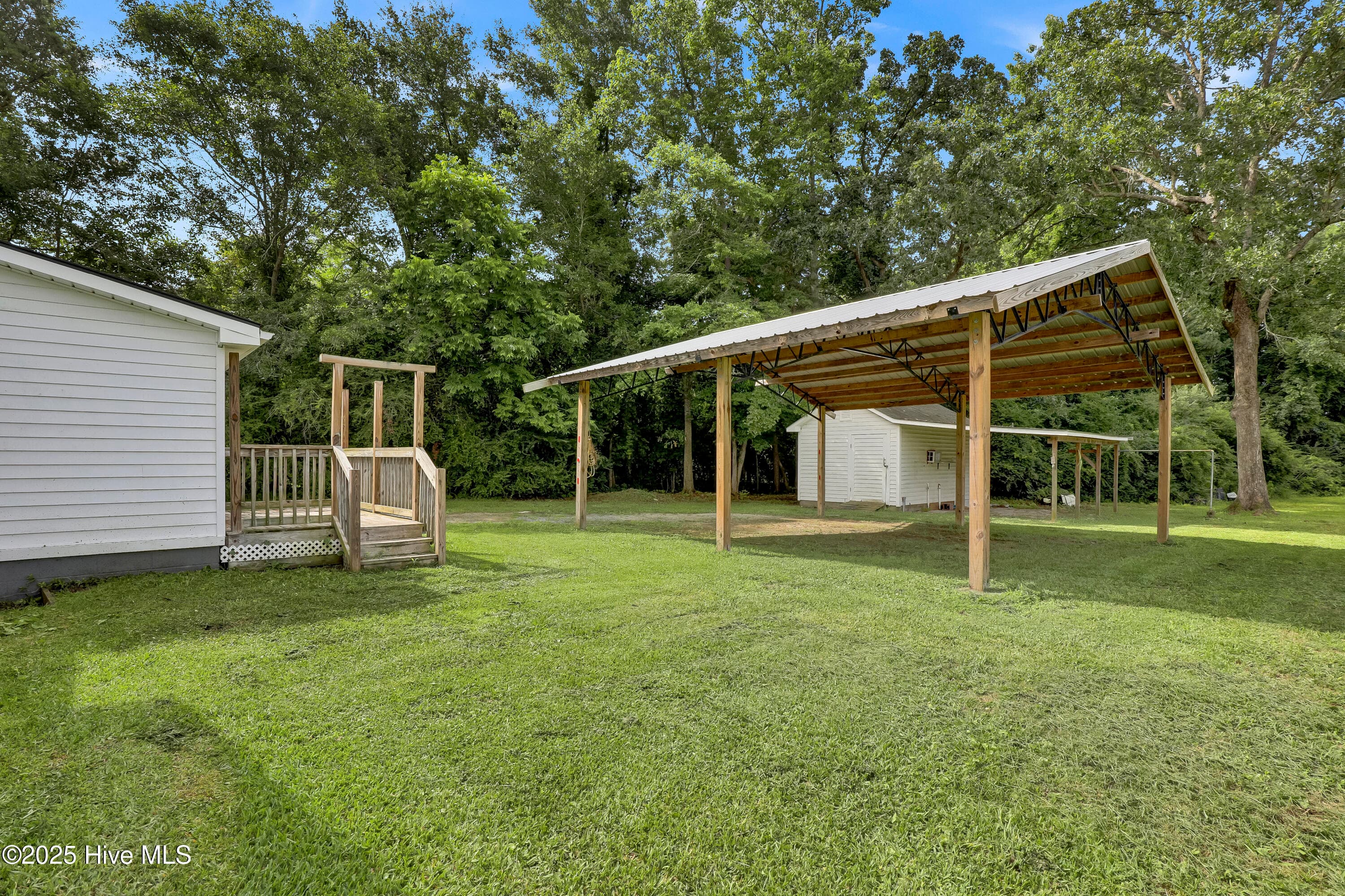 Single Family Residence at 2971 Penderlea Highway, Burgaw, NC 28425, photo 25 of 26