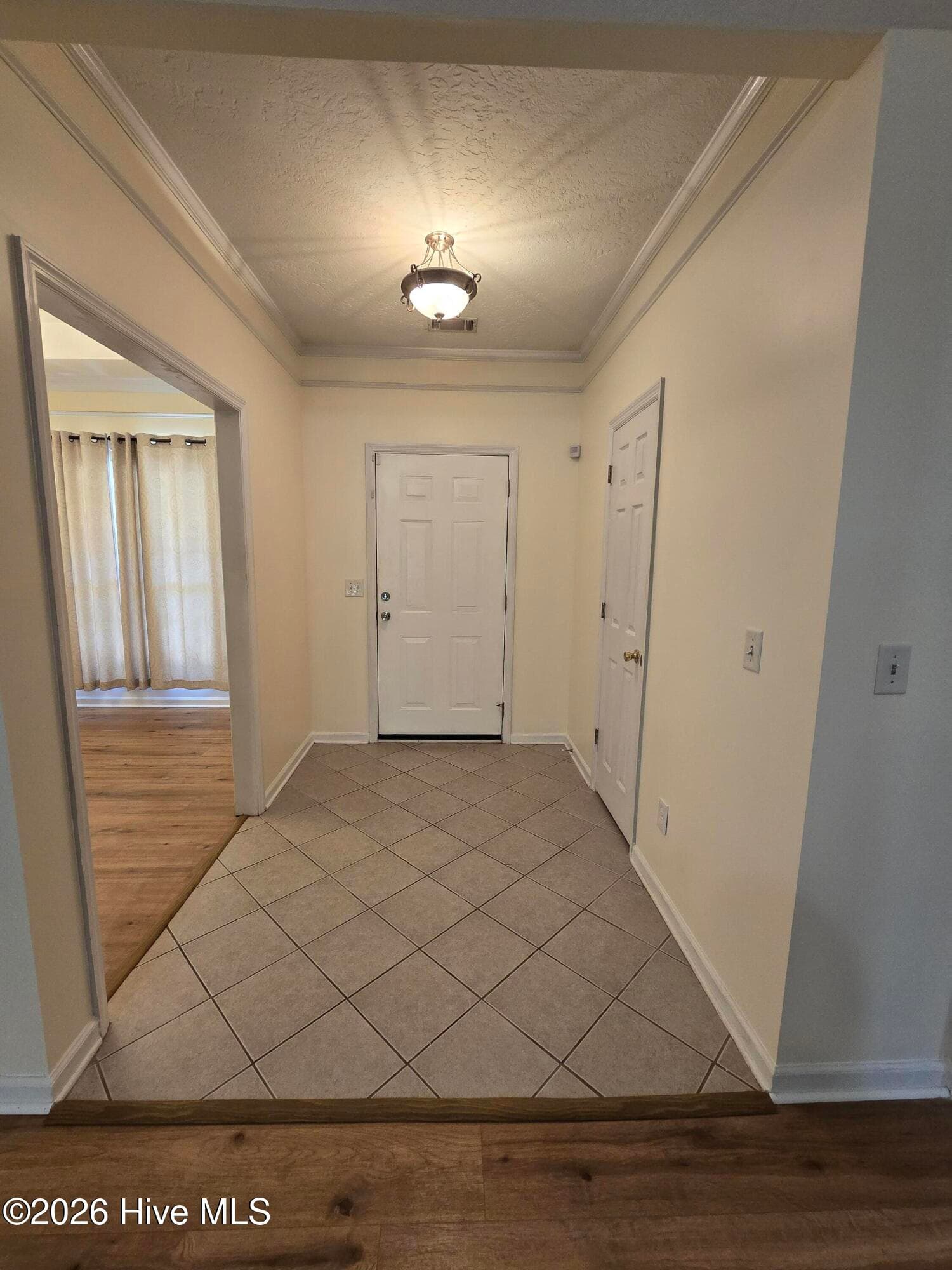 Single Family Residence at 4536 Country Glen Circle, Grovetown, GA 30813, photo 5 of 47