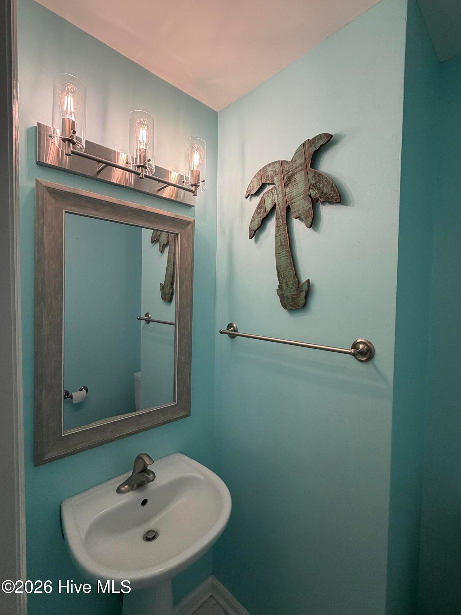 Single Family Residence at 124 N Permuda Wynd Drive, North Topsail Beach, NC 28460, photo 52 of 84