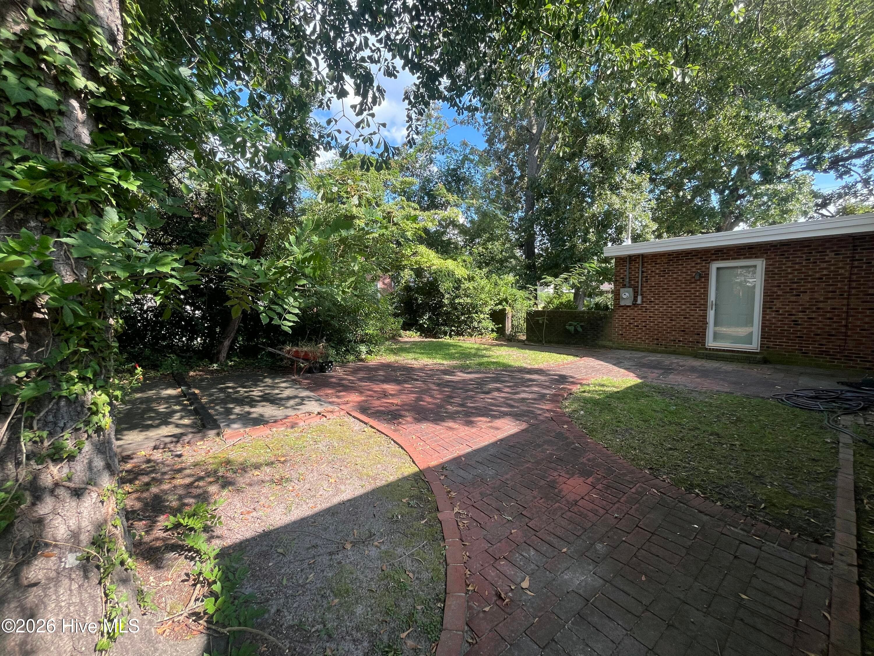 408 W 20th Street, Lumberton, NC 28358
