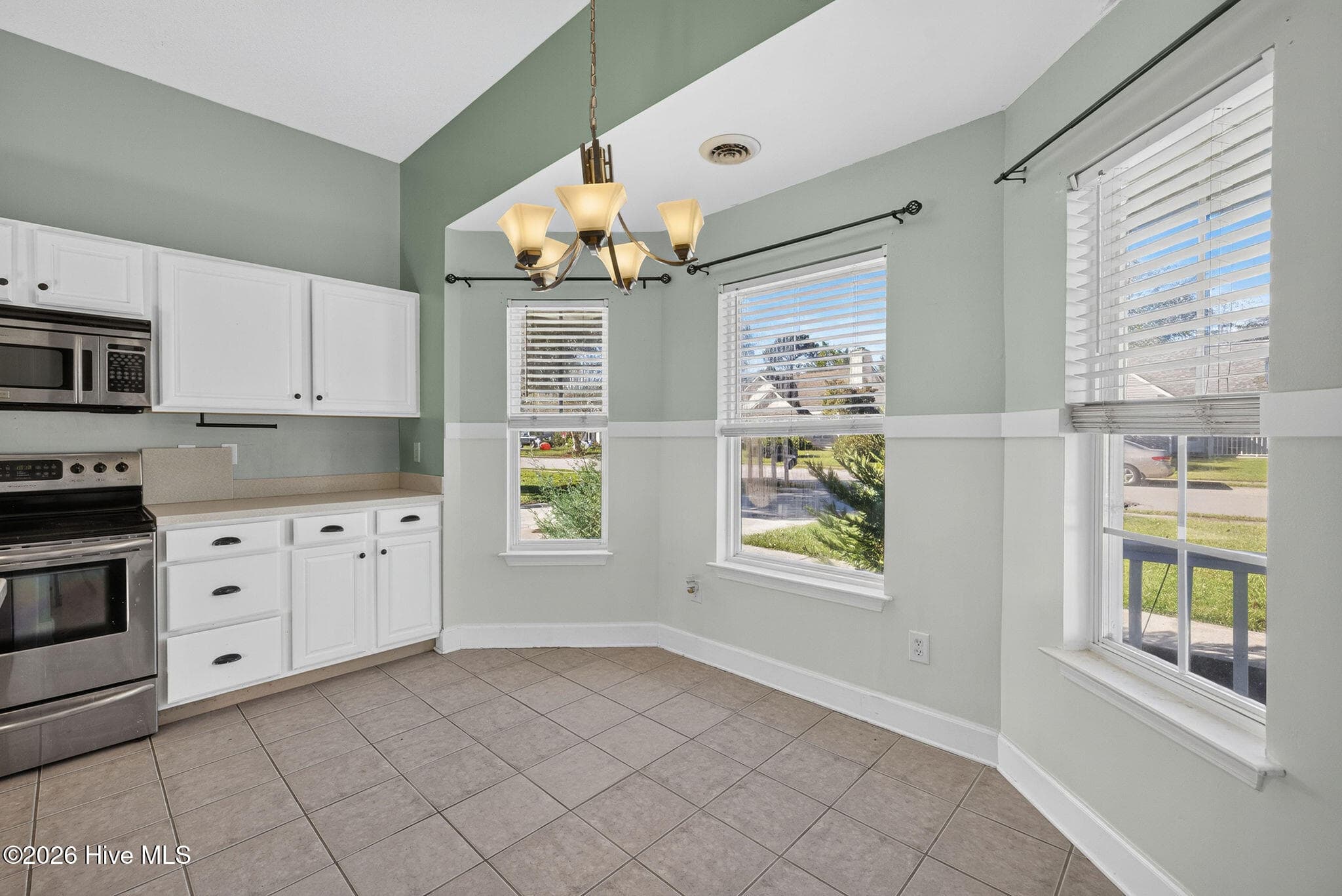 Single Family Residence at 609 Bay Blossom Drive, Wilmington, NC 28411, photo 23 of 38