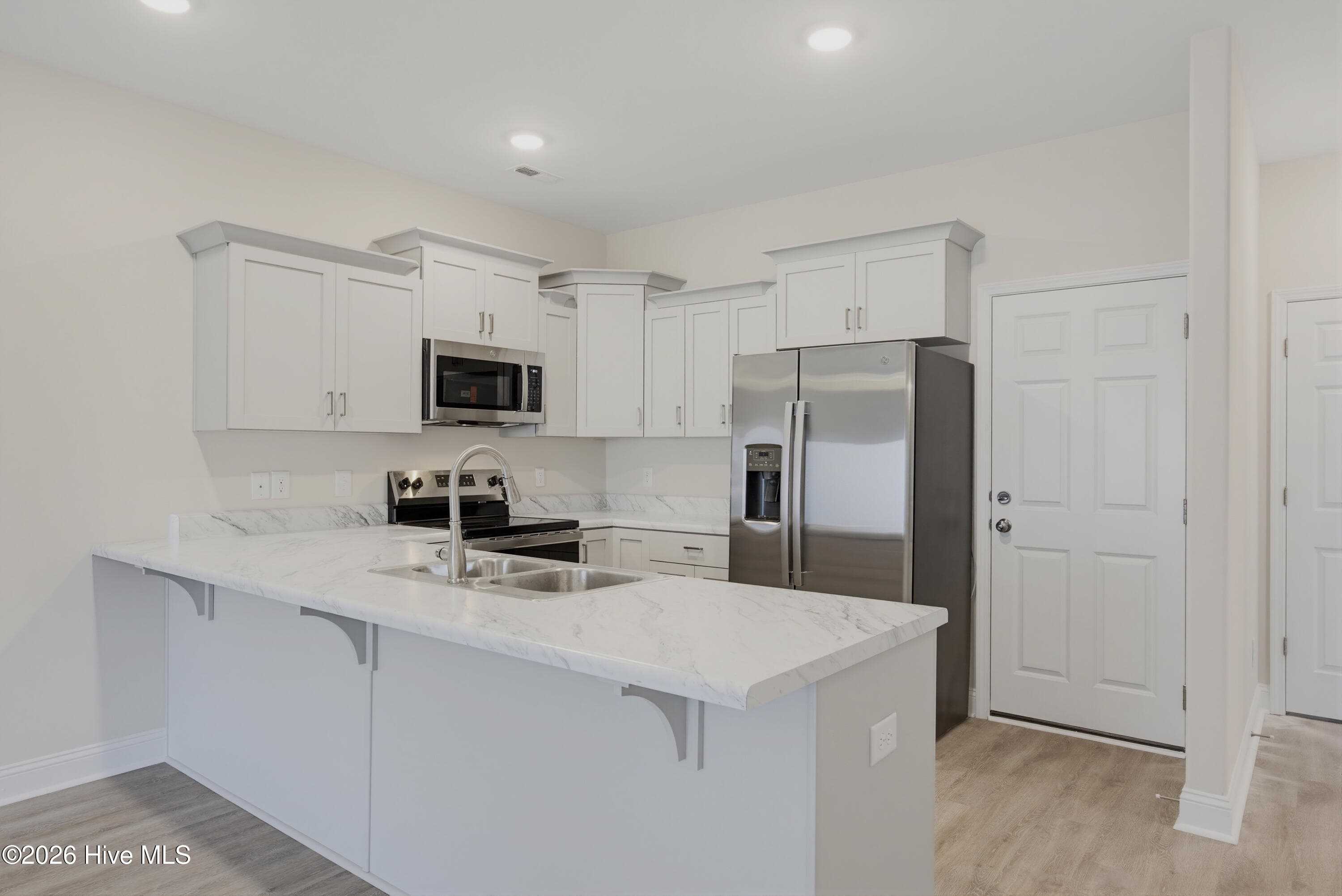 Townhouse at 208 Sandpiper Place, Holly Ridge, NC 28445, photo 11 of 23