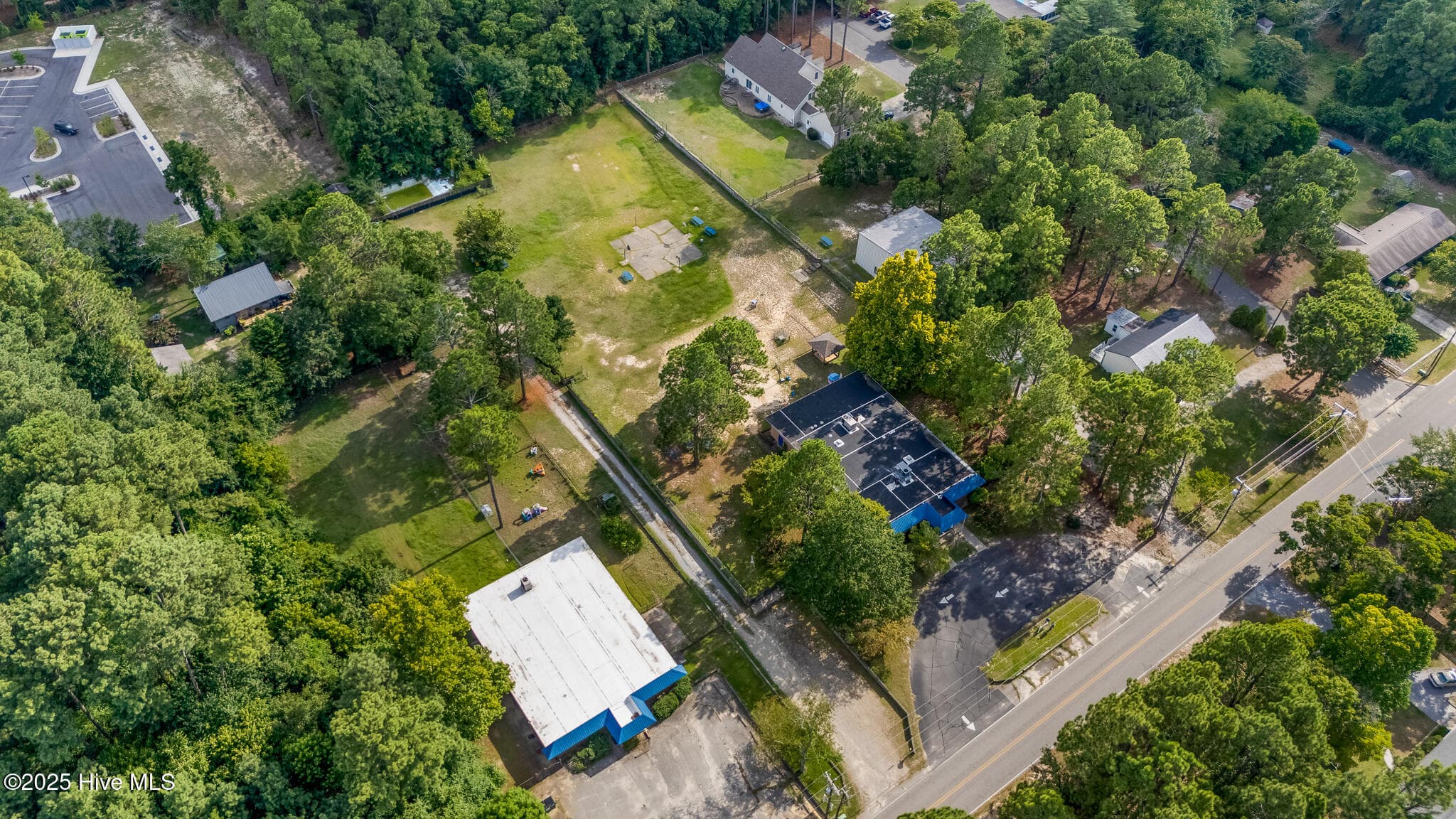 Improved at 503 Johnson Street, Aberdeen, NC 28315, photo 7 of 50