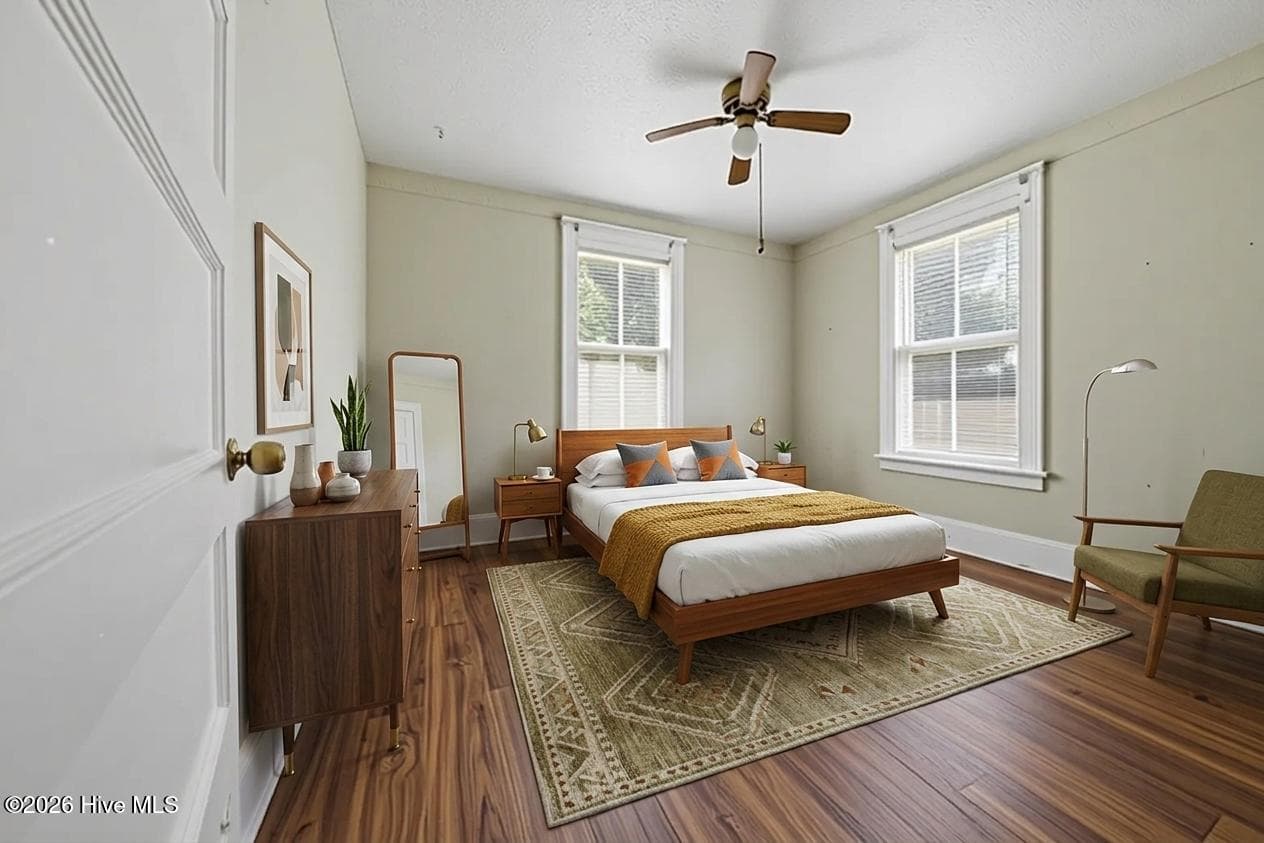 Single Family Residence at 2055 Washington Street, Wilmington, NC 28401, photo 13 of 28