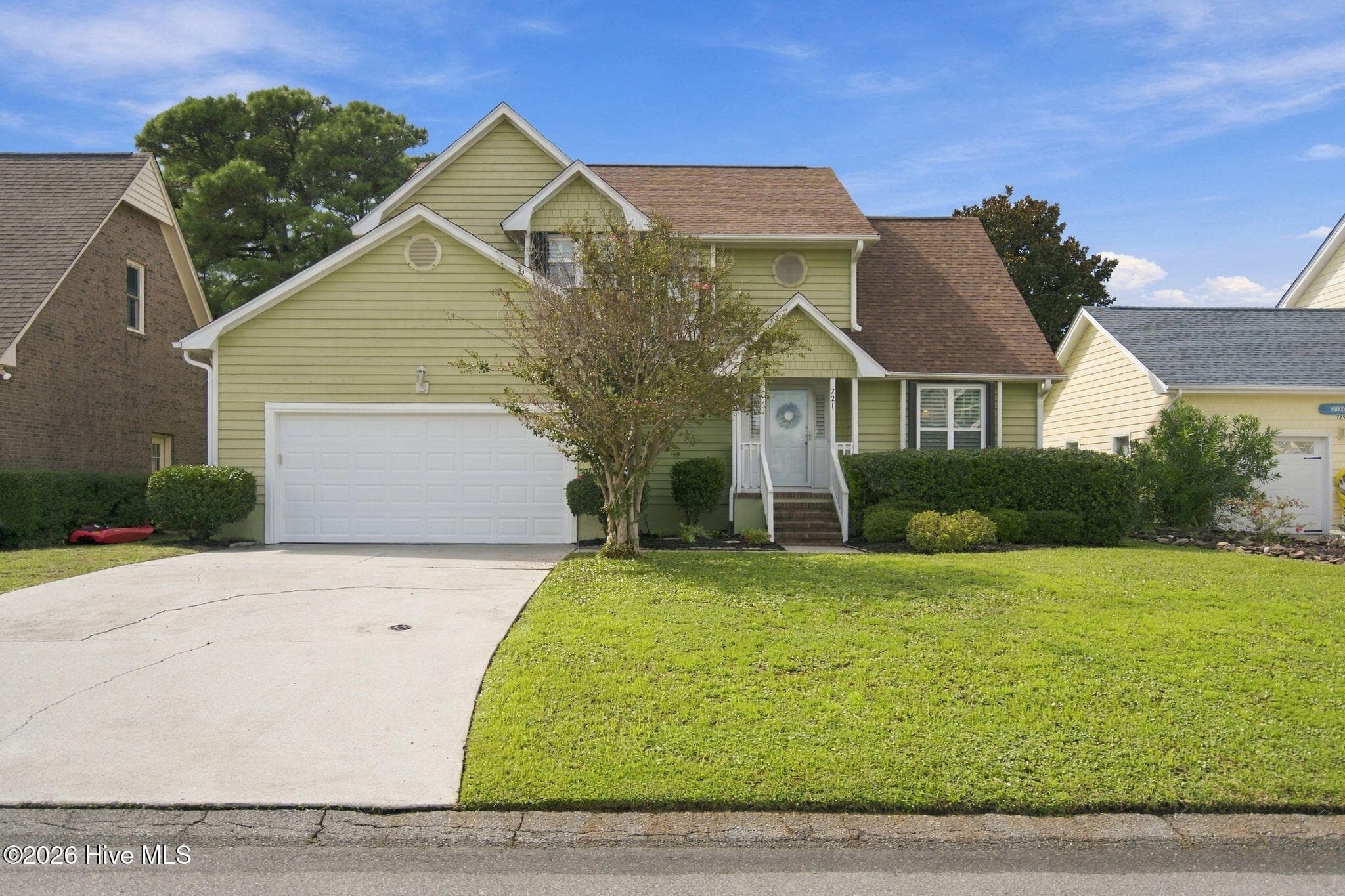 Single Family Residence at 721 Sloop Pointe Lane, Kure Beach, NC 28449, photo 2 of 78