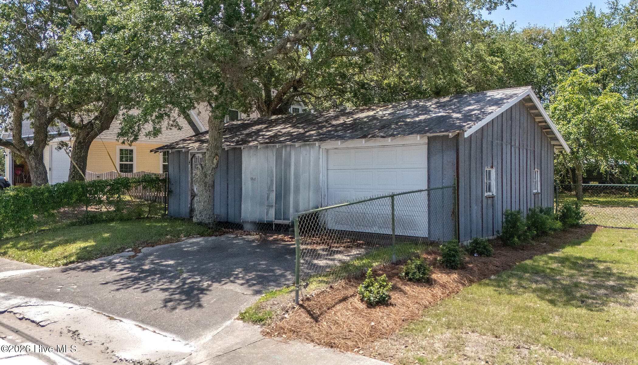Single Family Residence at 800 Mulberry Street, Beaufort, NC 28516, photo 35 of 48