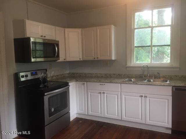 Triplex at 2220 Queens Way, Augusta, GA 30904, photo 6 of 12