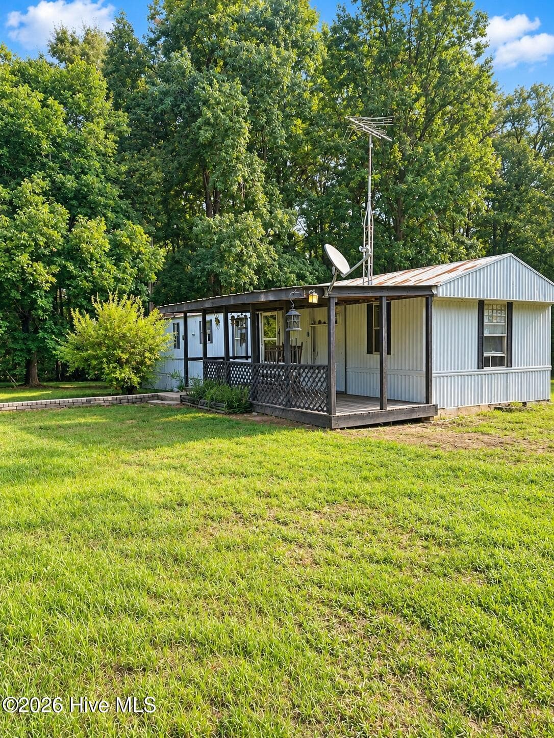 Single Family Residence at 1161 Water Oak Drive, Lincolnton, GA 30817, photo 2 of 14