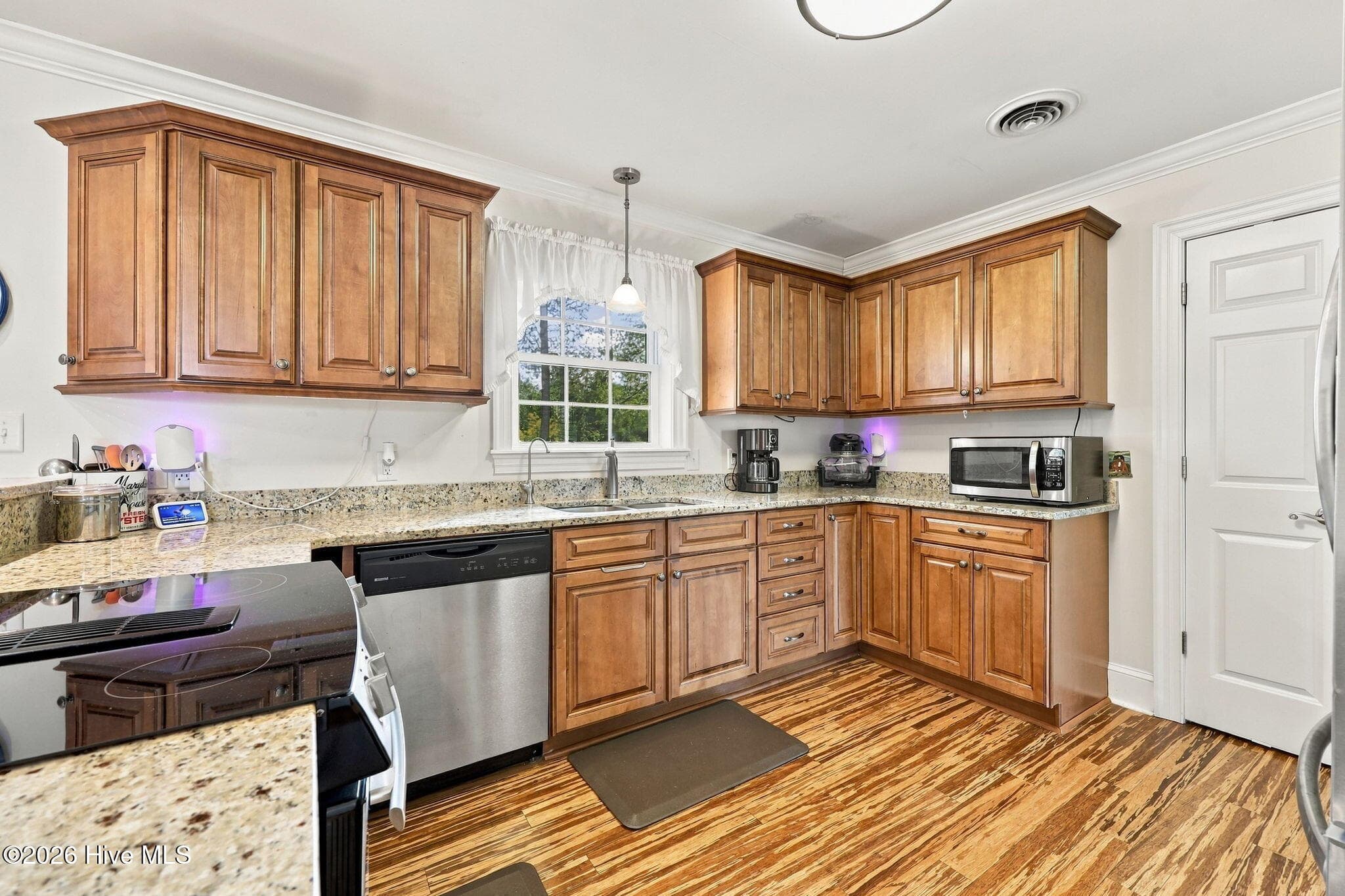 Single Family Residence at 127 Dickinson Road, Chocowinity, NC 27817, photo 18 of 56